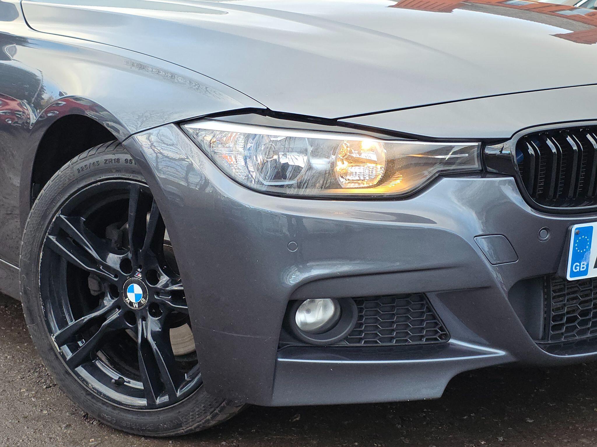2013 BMW 3 Series image 86