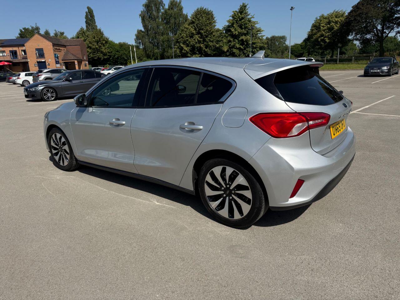 Ford Focus view 44