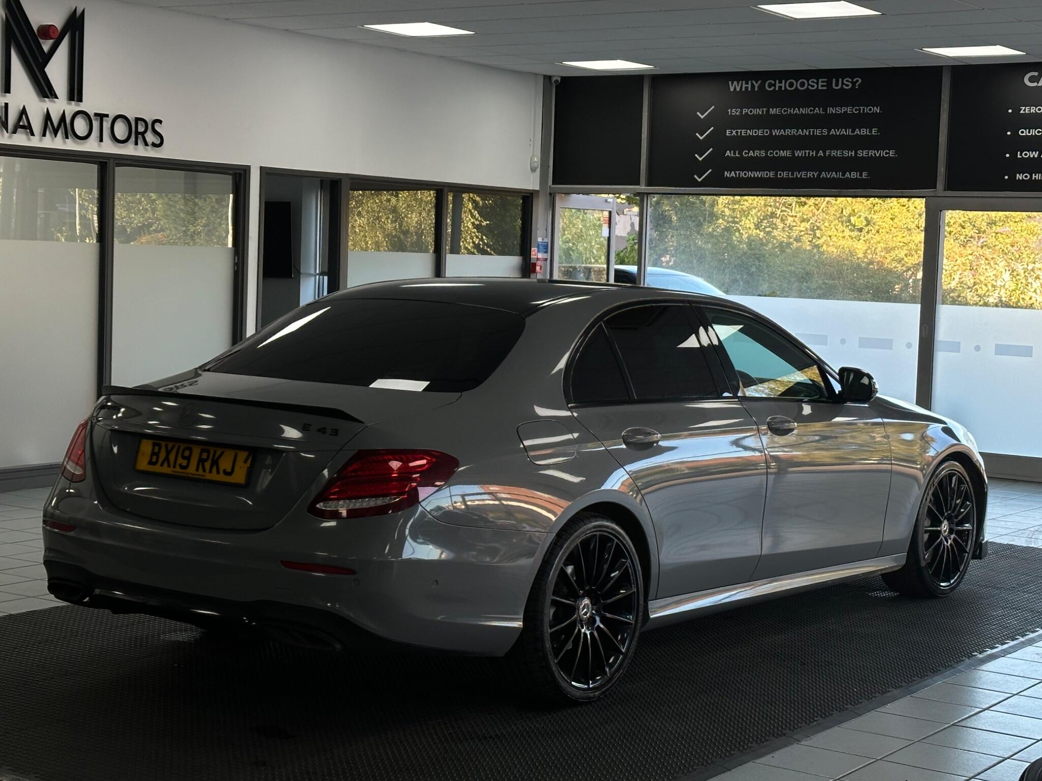 Mercedes-Benz E Class view 13
