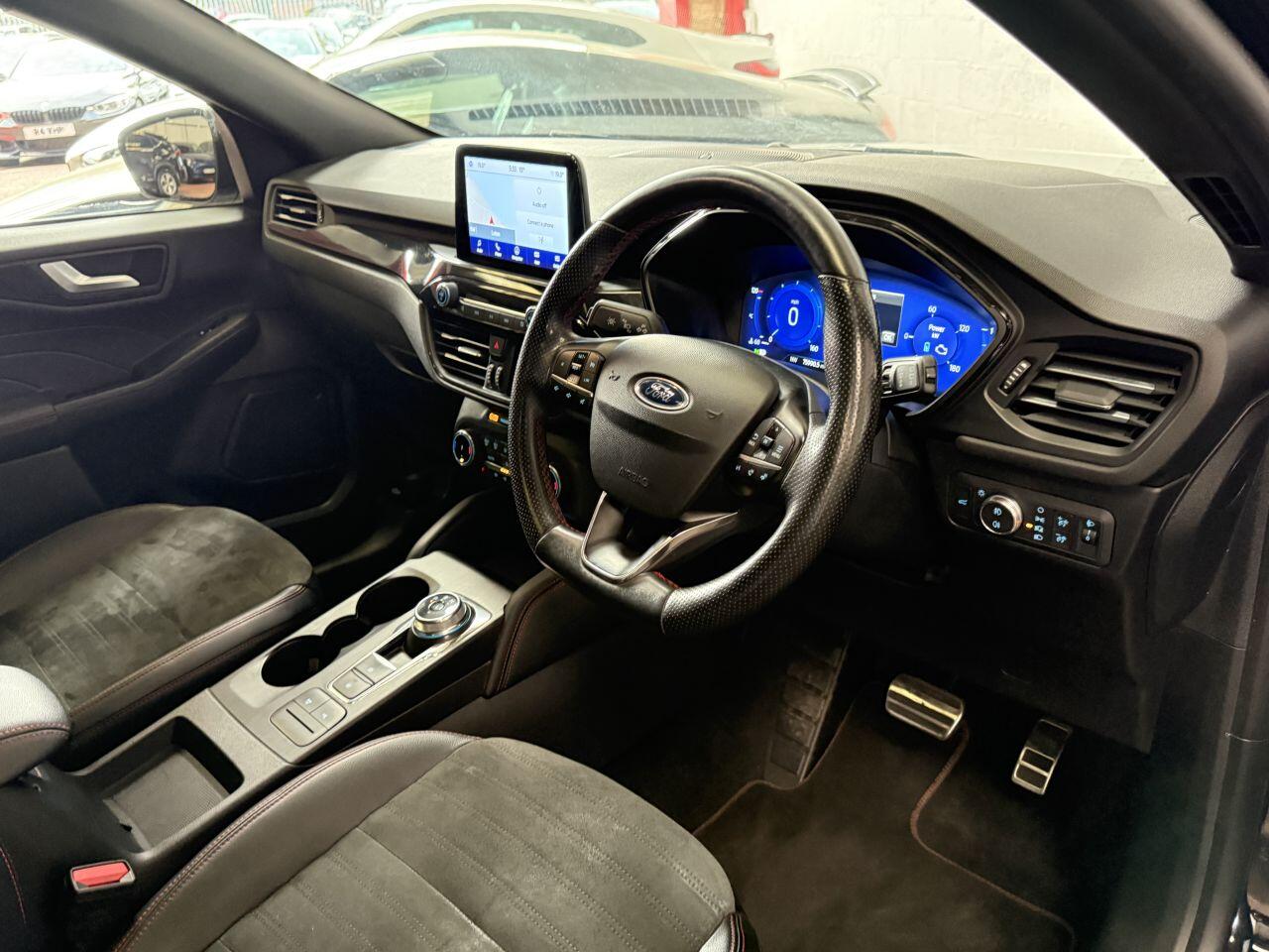 Ford Kuga view 32