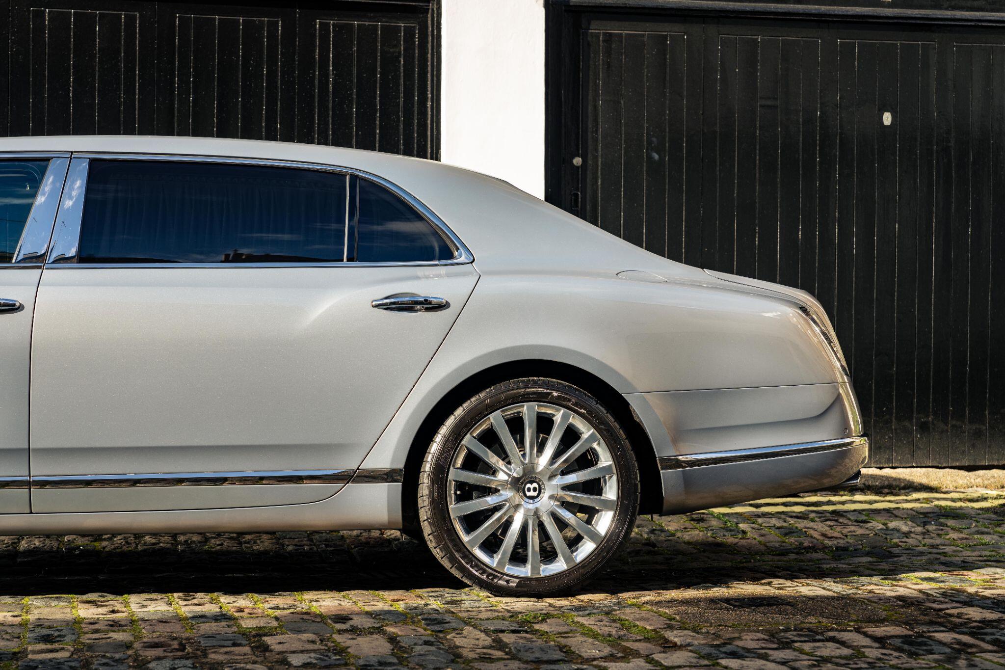 Bentley Mulsanne view 22