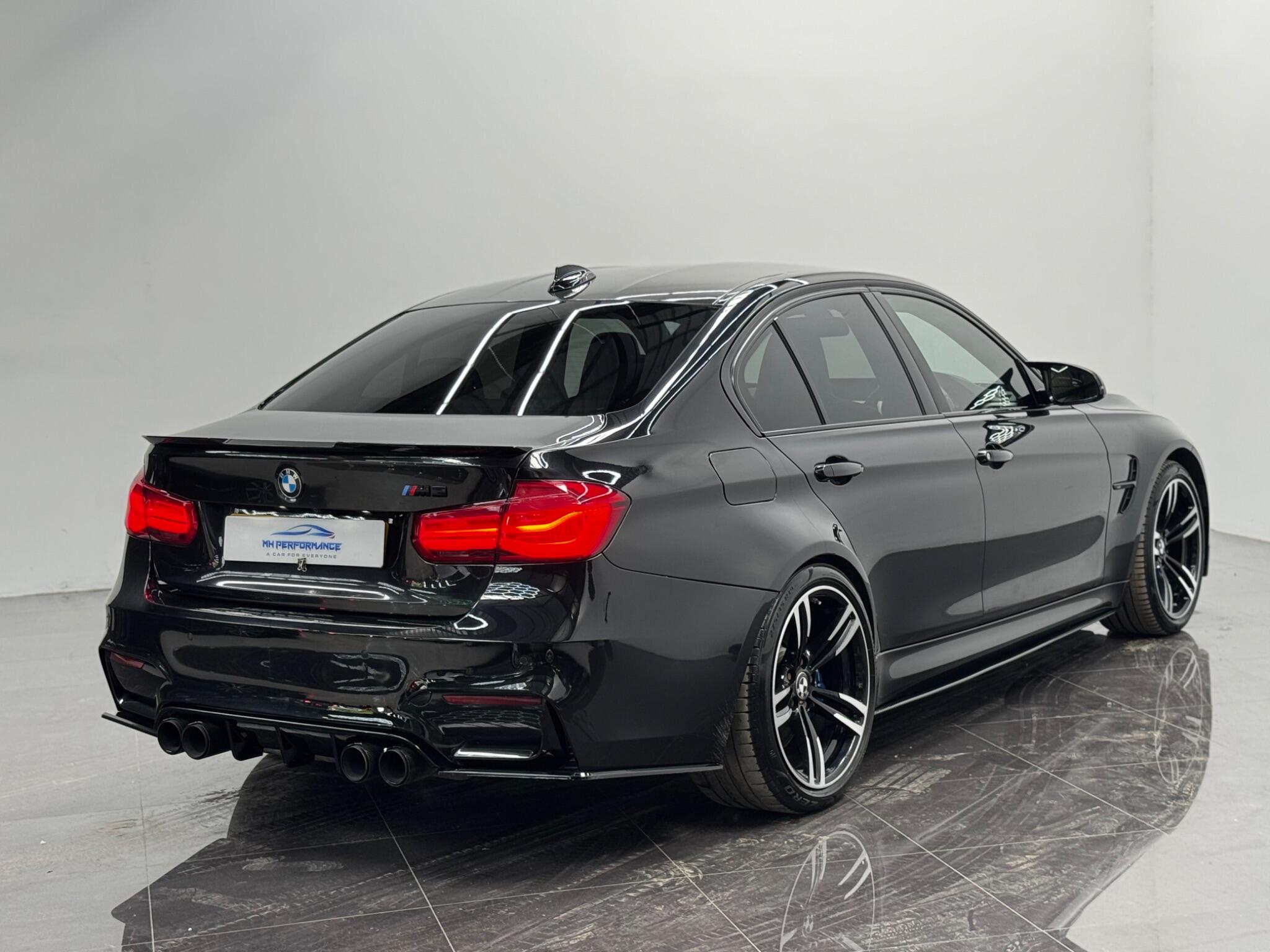 BMW M3 view 19