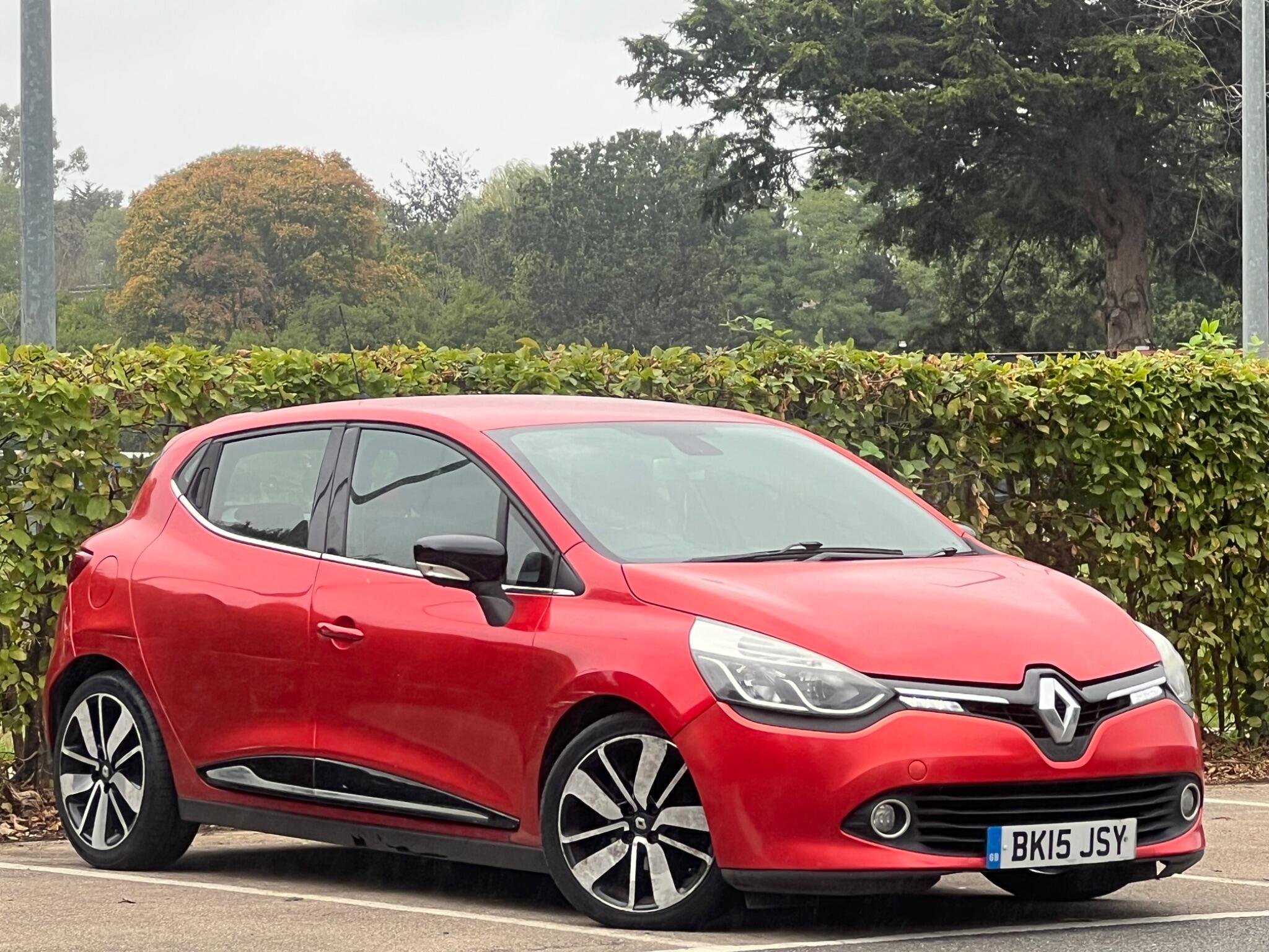 2015 Renault Clio in Red for sale