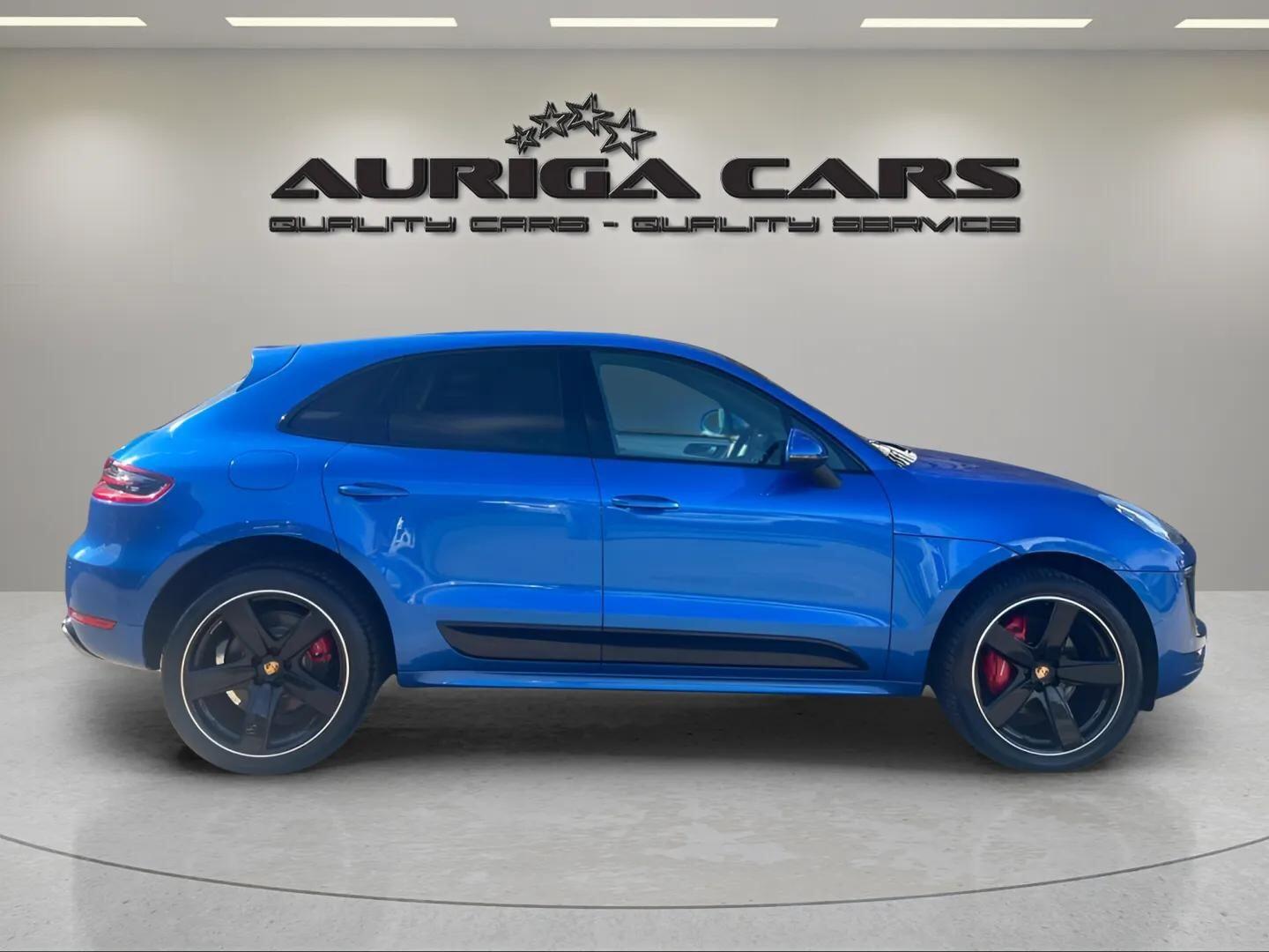 Porsche Macan view 15