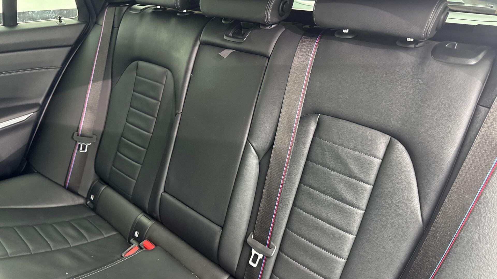 BMW 3 Series view 12