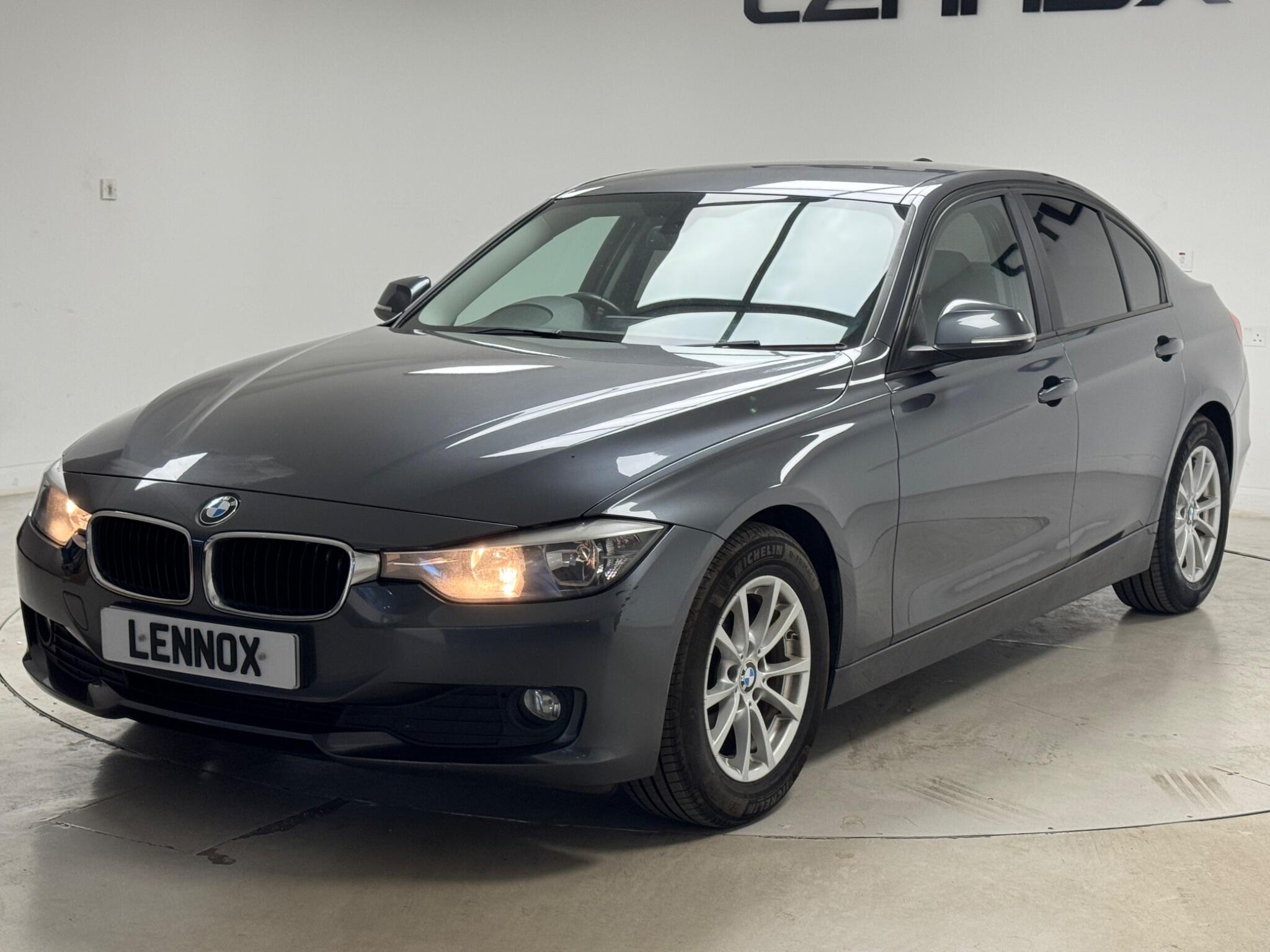BMW 3 Series view 3