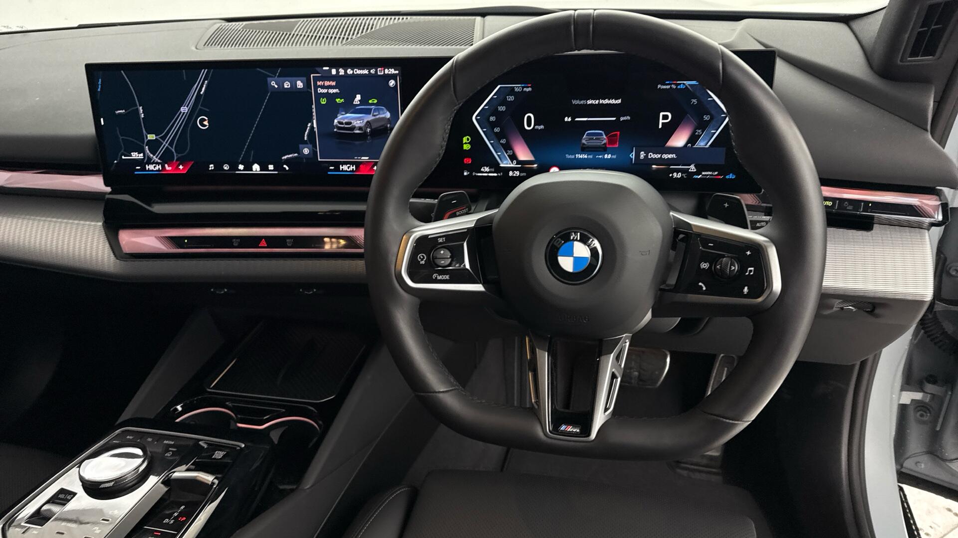 BMW 5 Series view 5