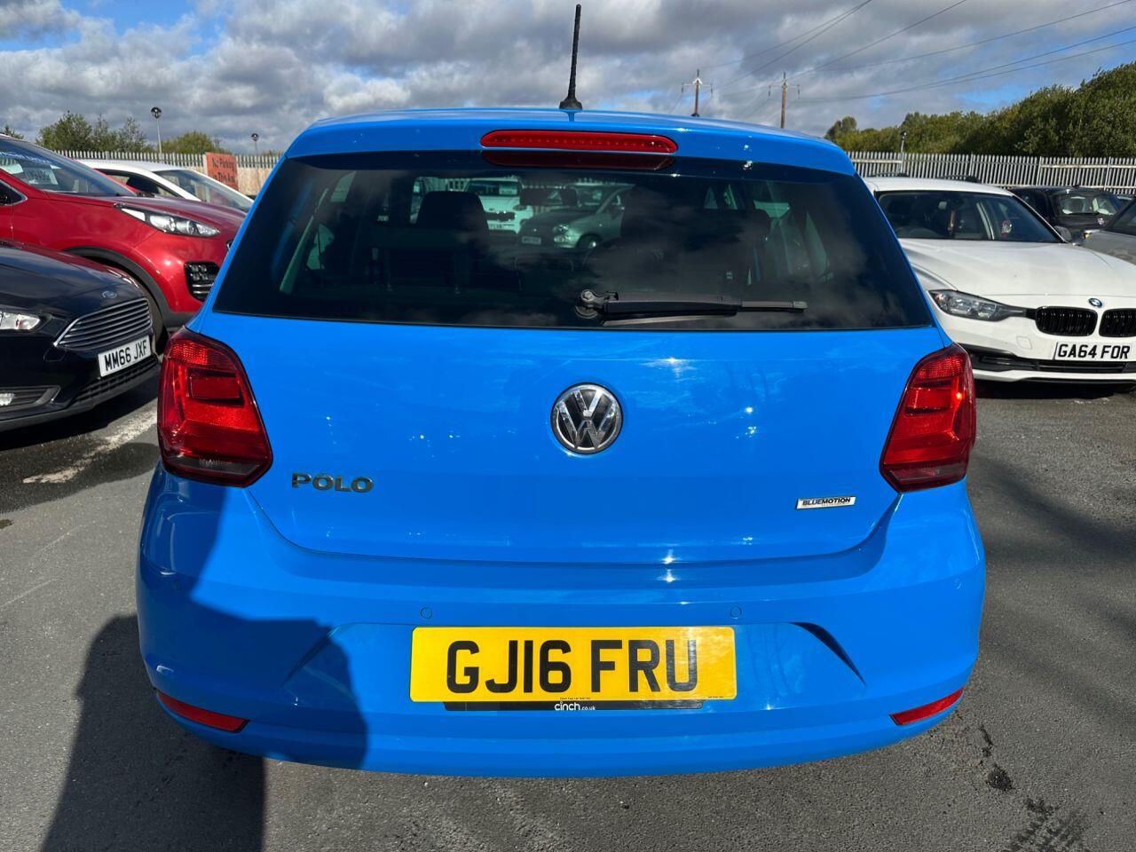 Volkswagen Polo view 22