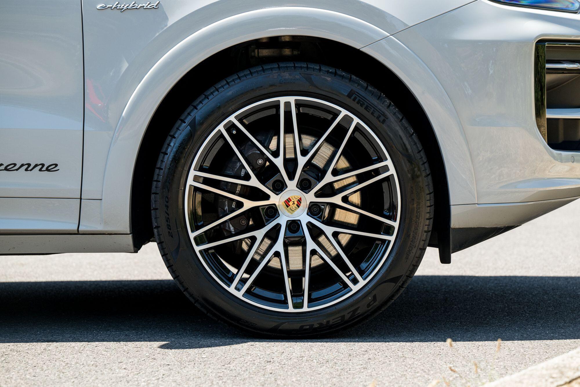 Porsche Cayenne view 20