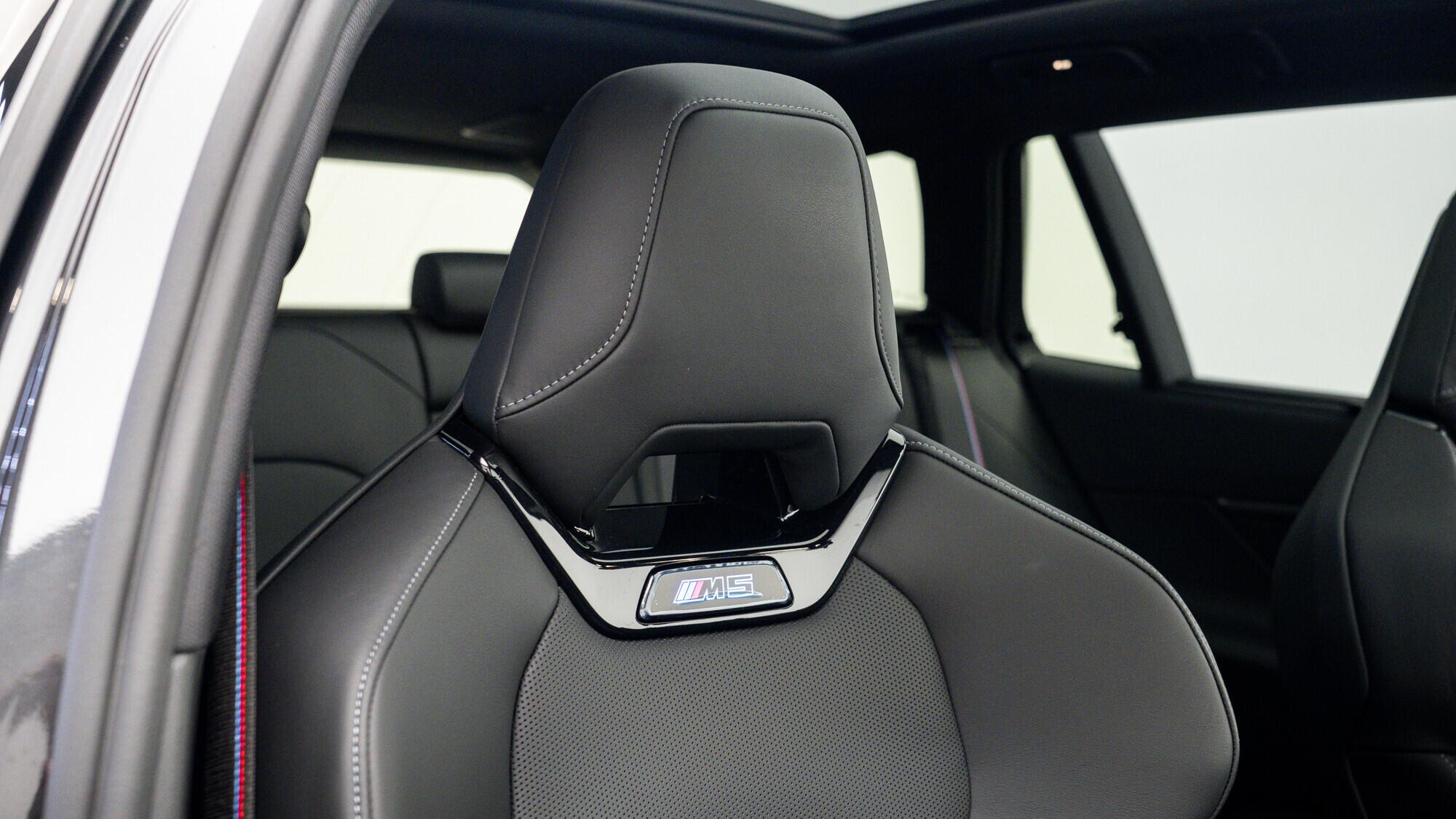 BMW M5 view 30