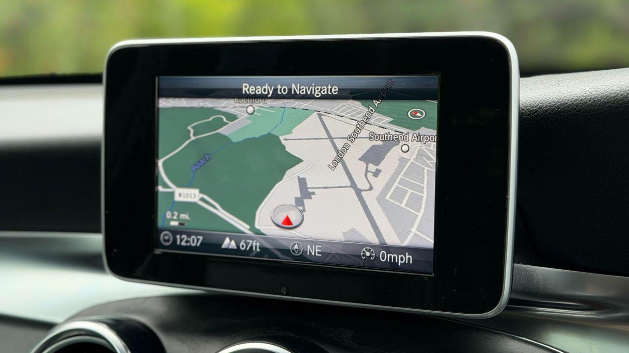 Mercedes-Benz GLC view 18