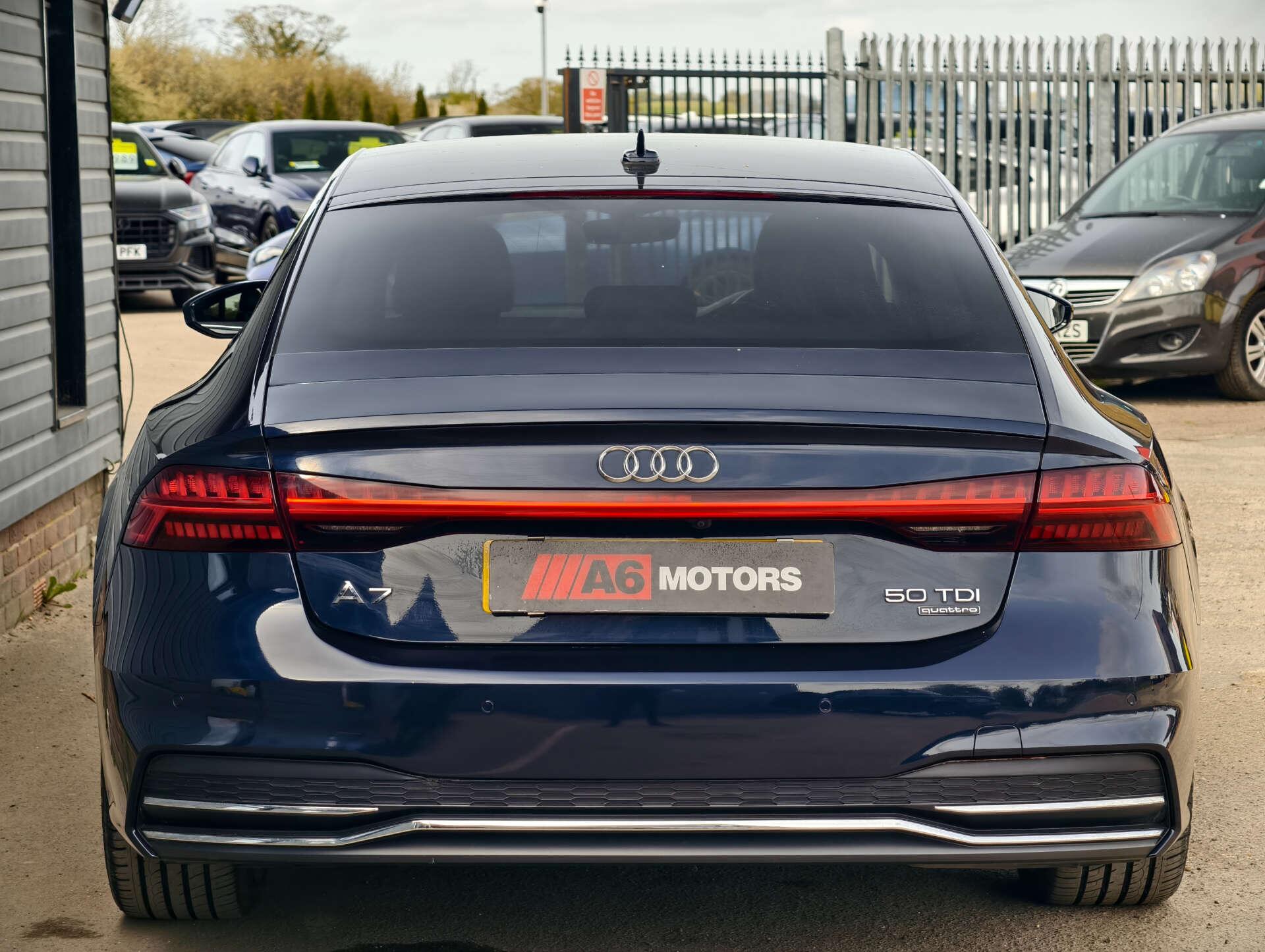 Audi A7 view 14