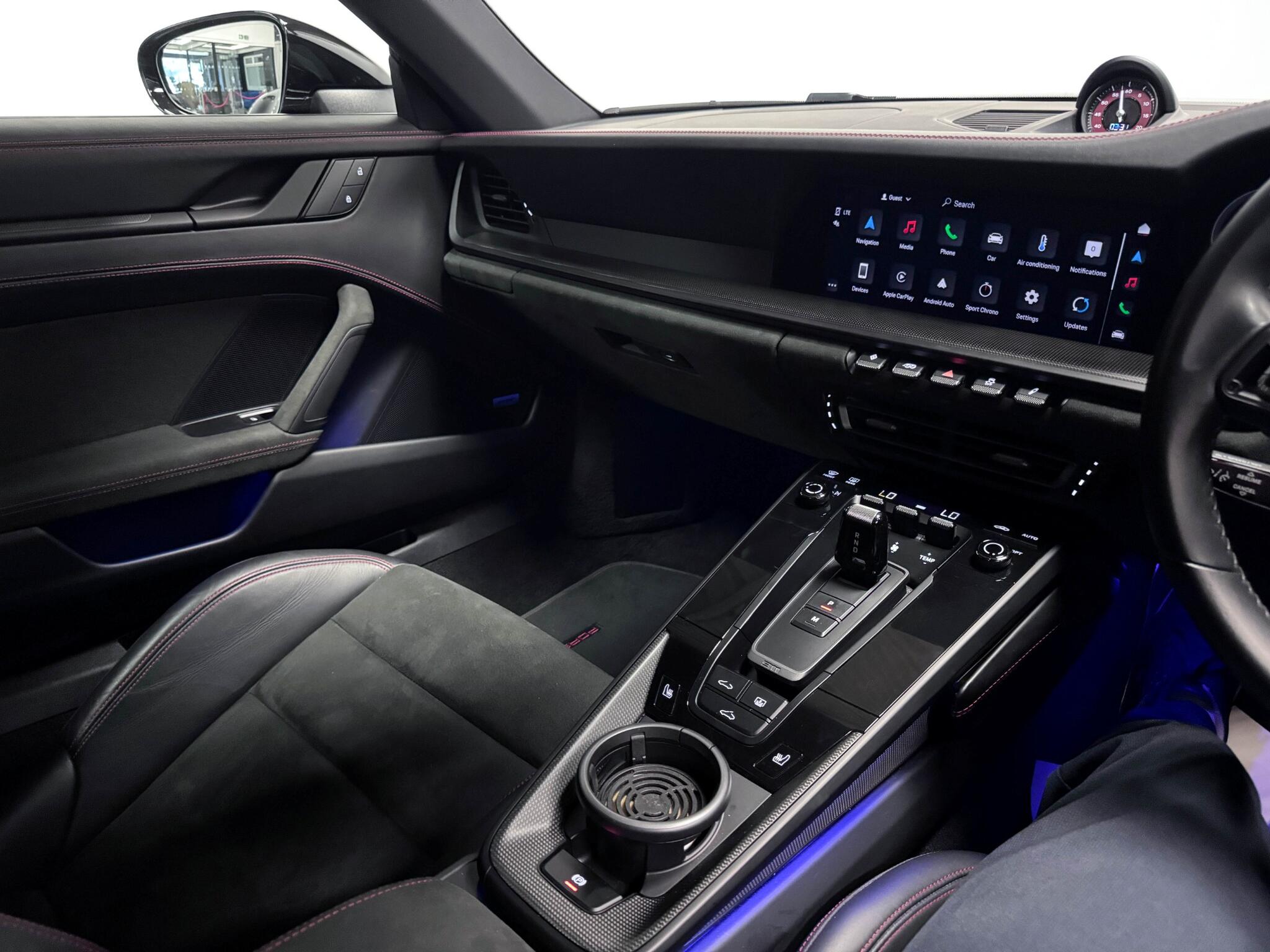 Porsche 911 view 47