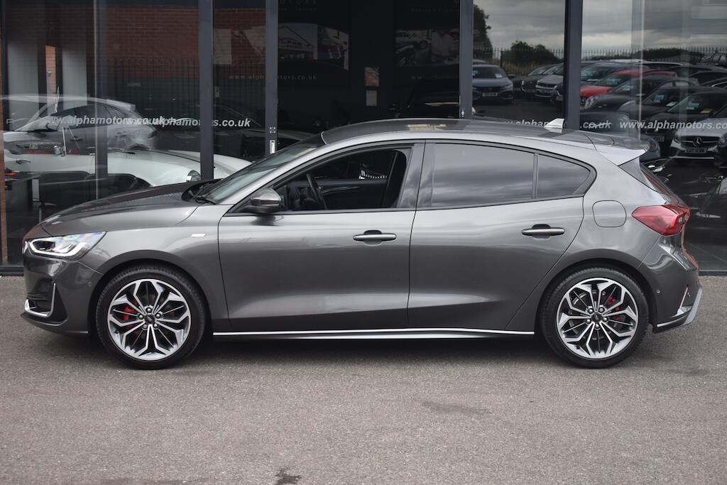 Ford Focus view 15