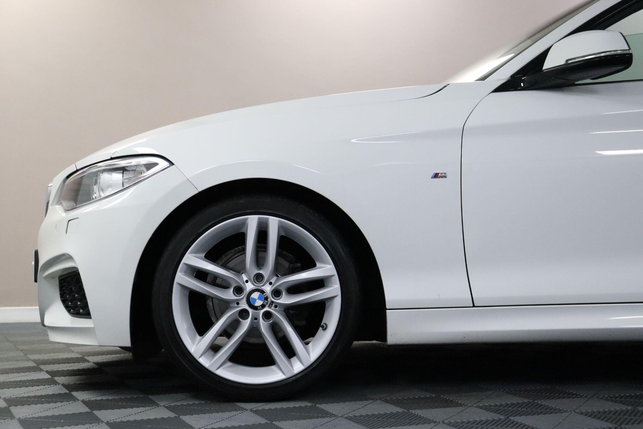 BMW 2 Series view 29