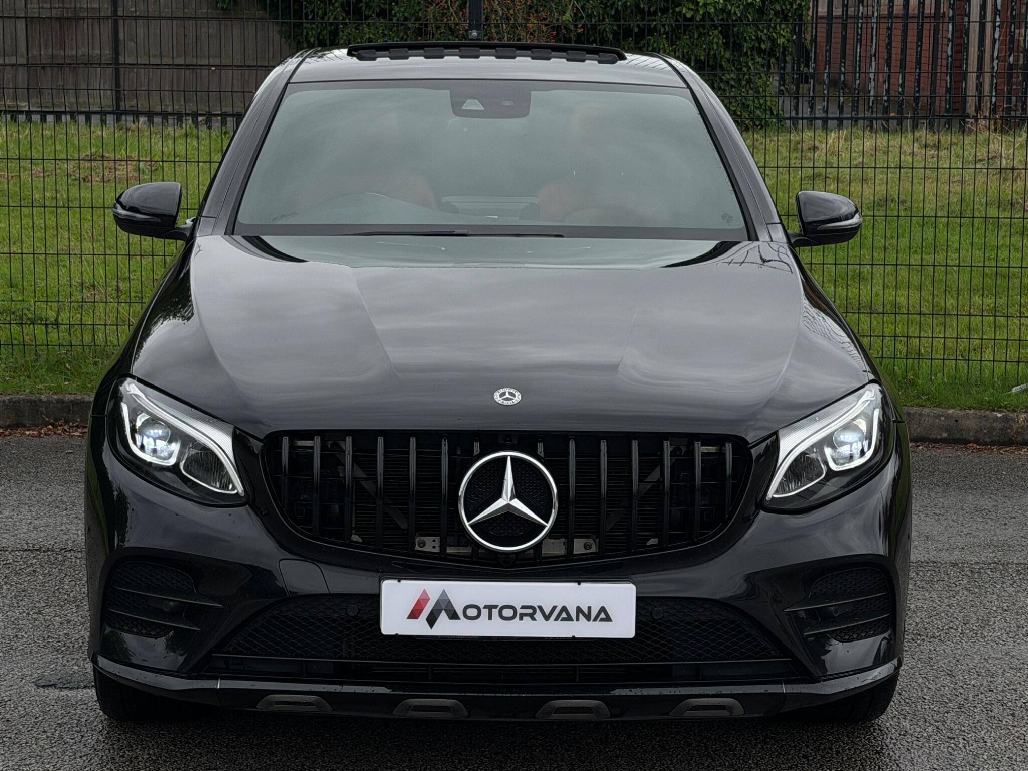 Mercedes-Benz GLC view 4