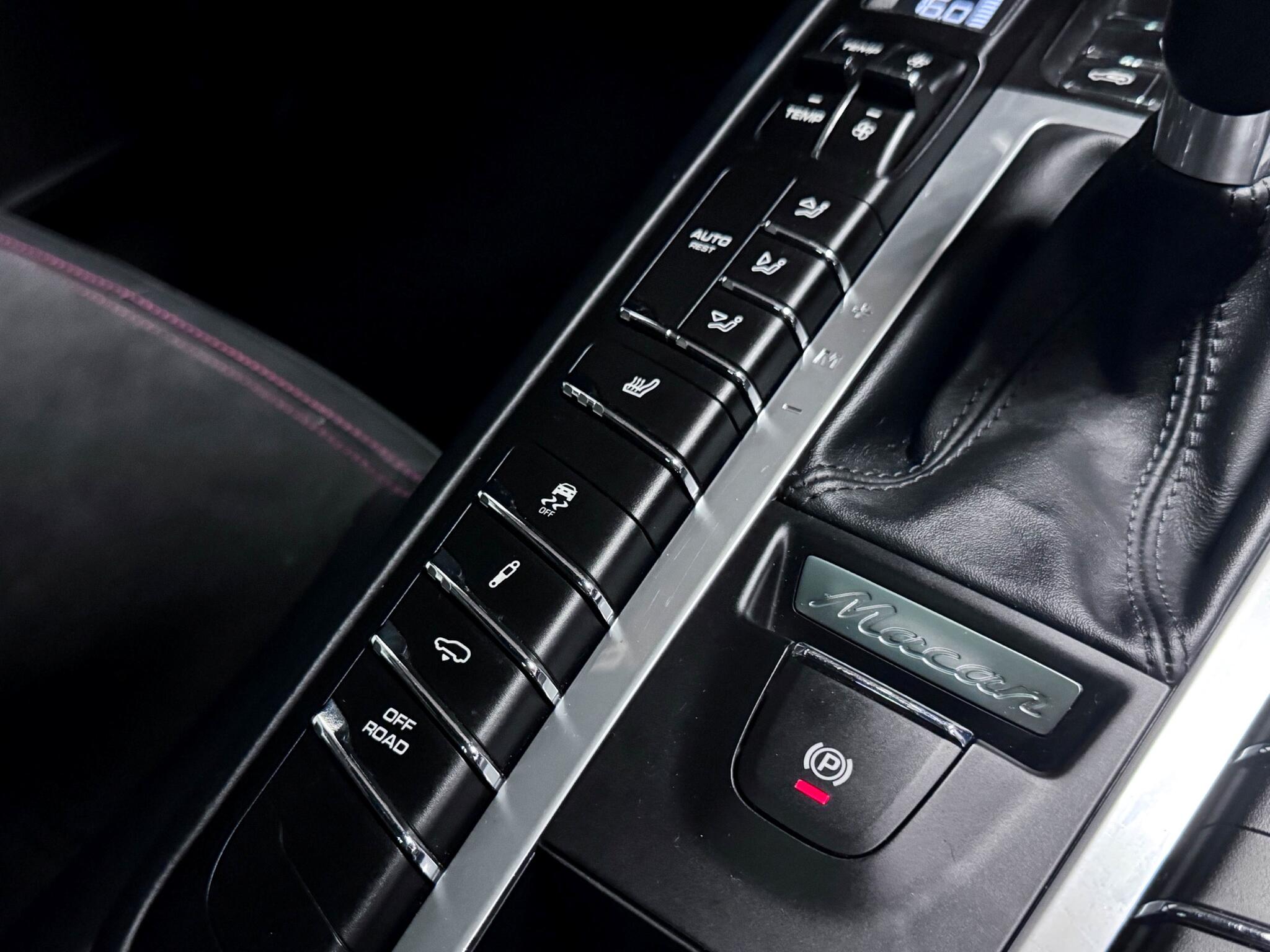 Porsche Macan view 50