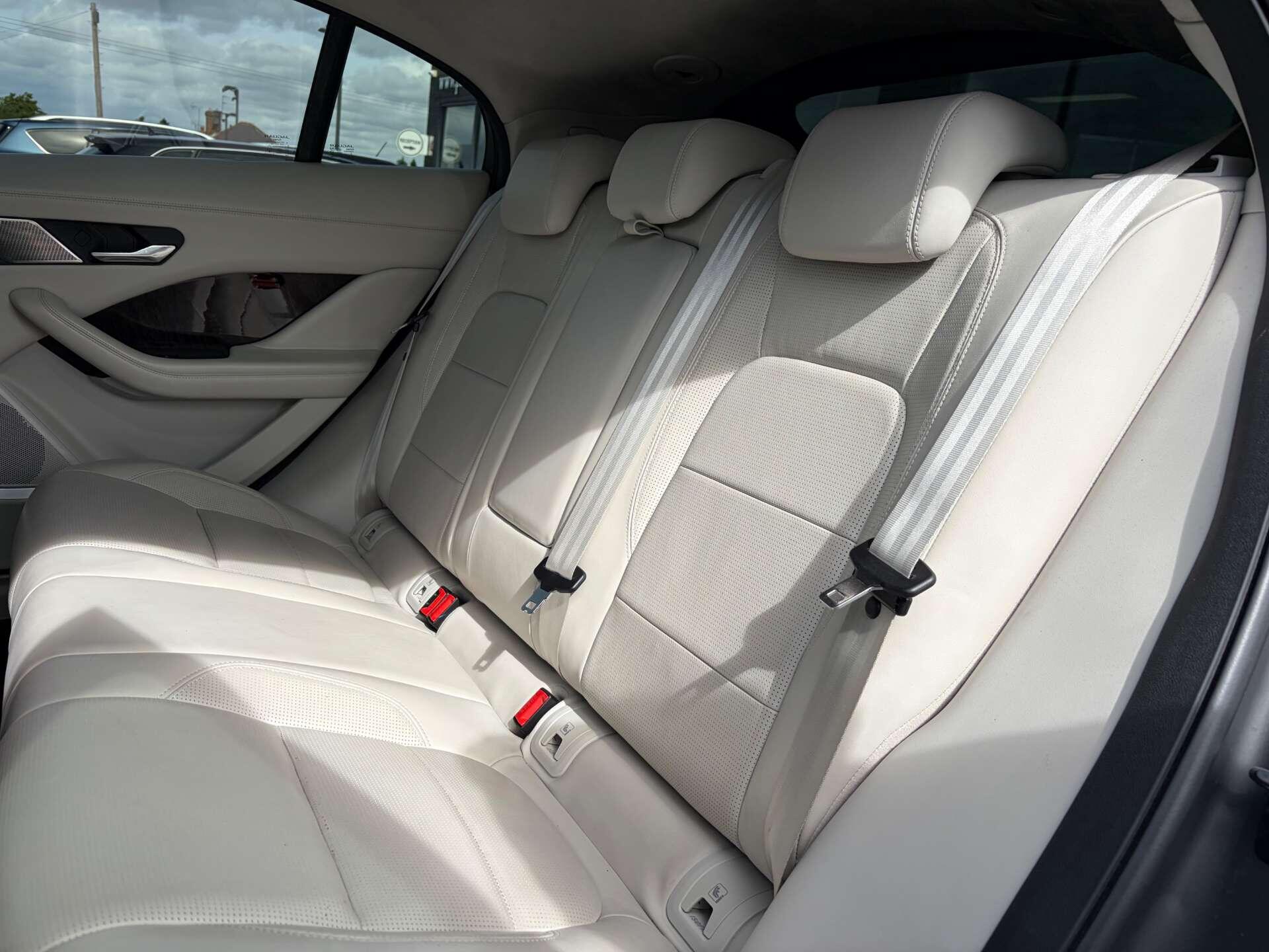 Jaguar I-Pace view 23