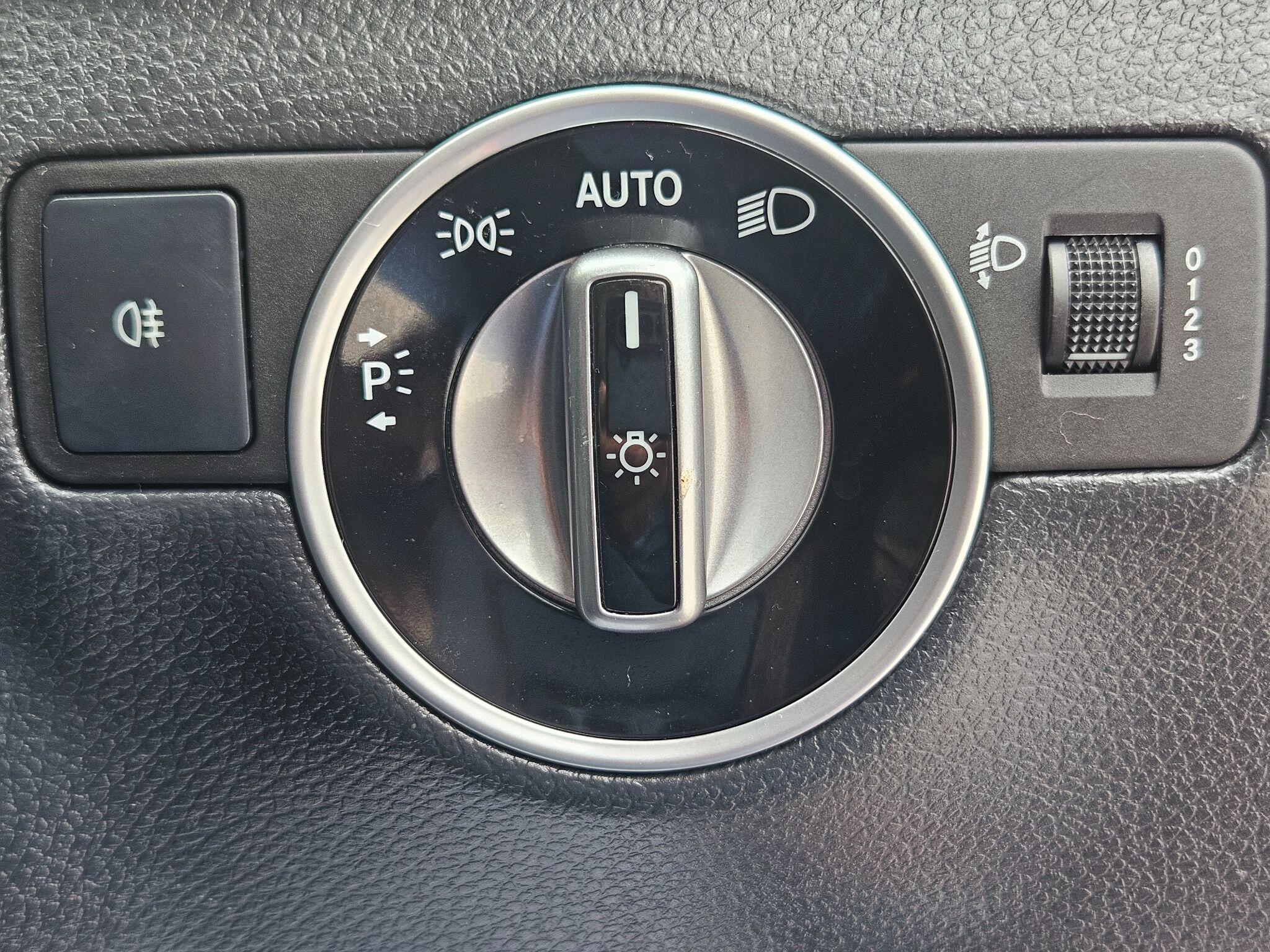 2018 Mercedes-Benz B Class image 39