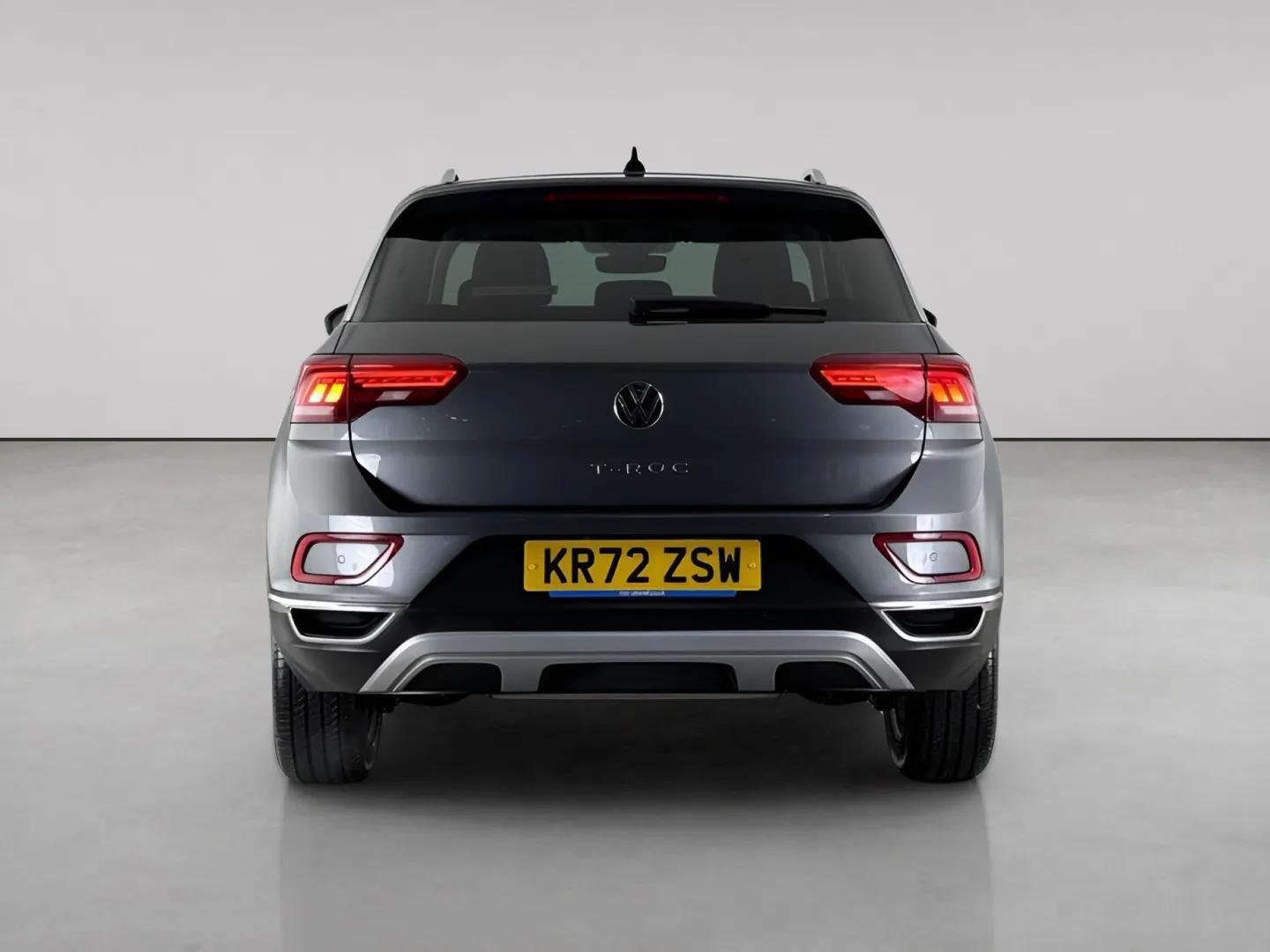 Volkswagen T-Roc view 7