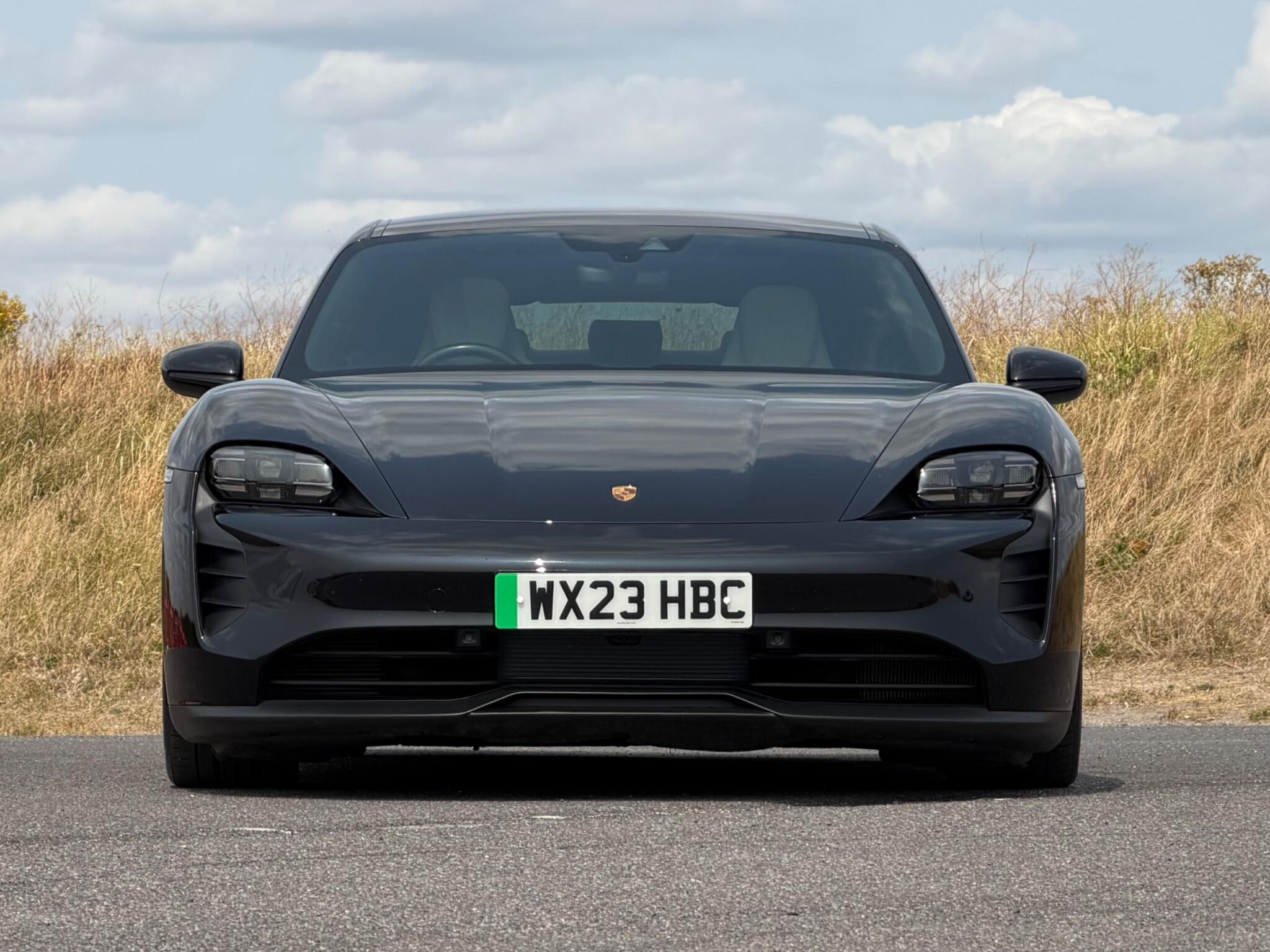 Porsche Taycan view 33
