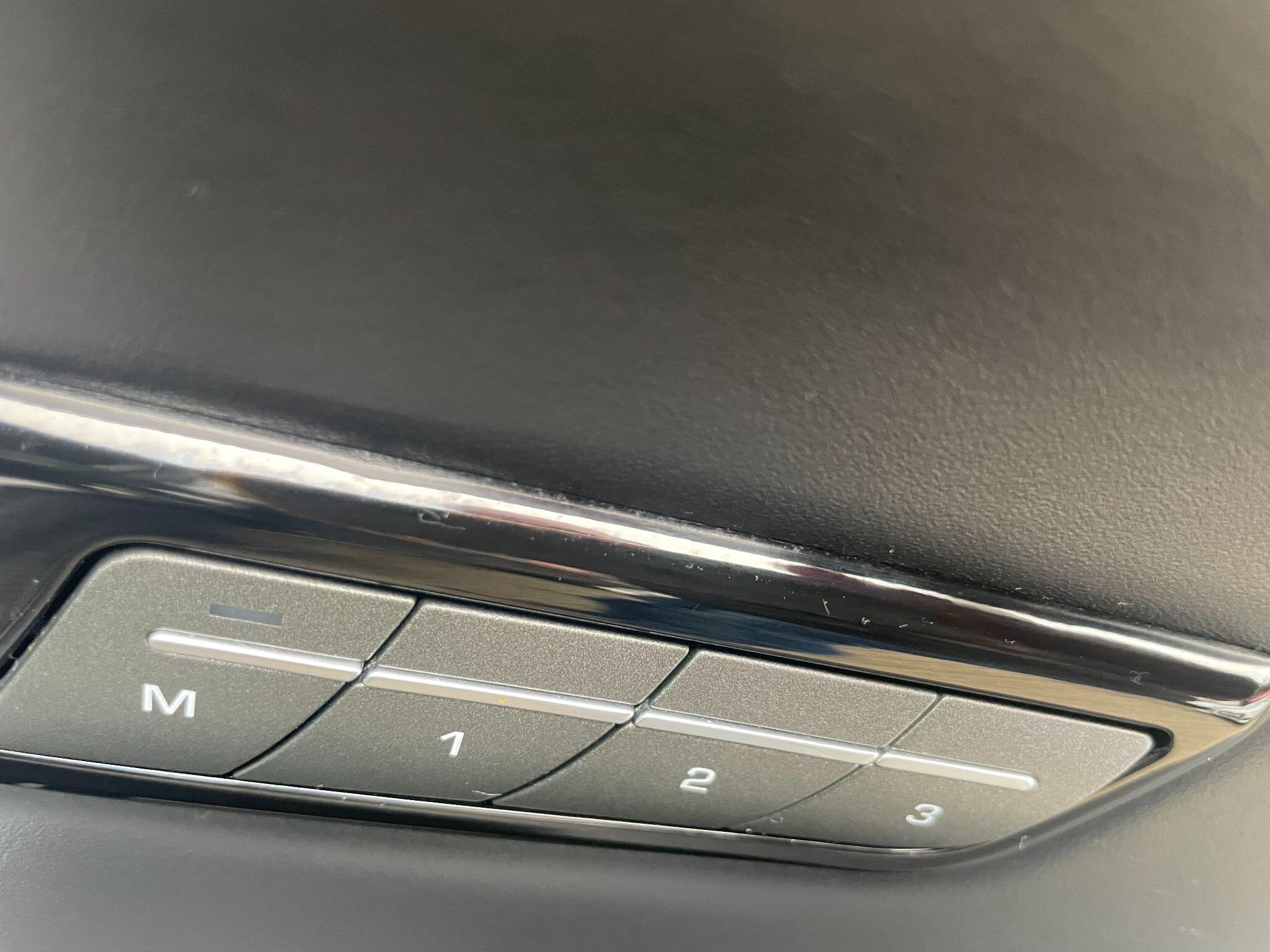 Land Rover Range Rover Evoque view 19