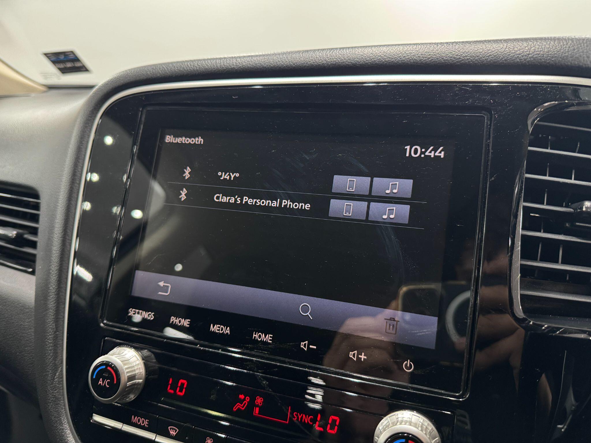 Mitsubishi Outlander view 38