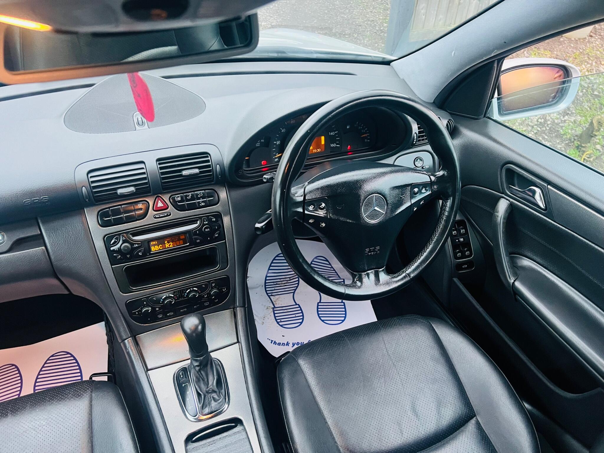2004 Mercedes-Benz C Class image 46