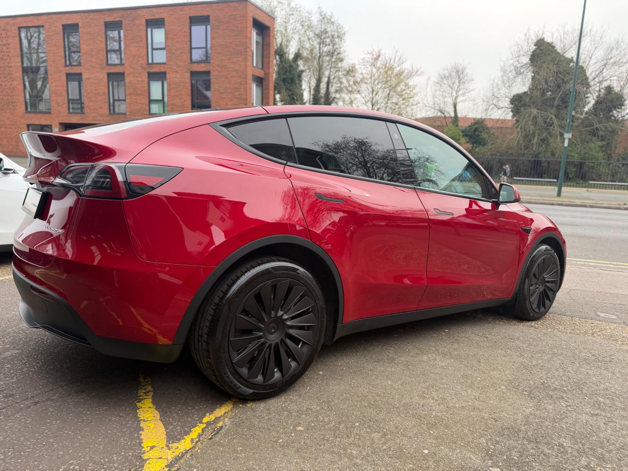 Tesla Model Y view 8