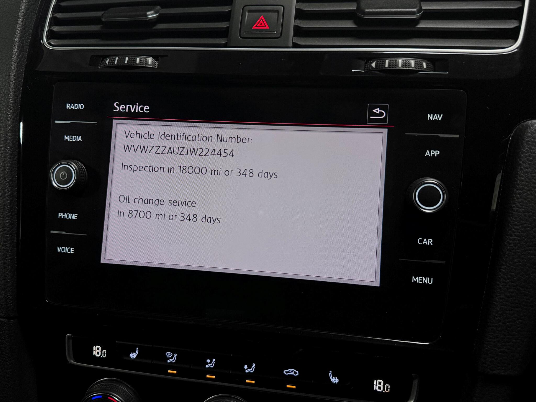 Volkswagen Golf view 35