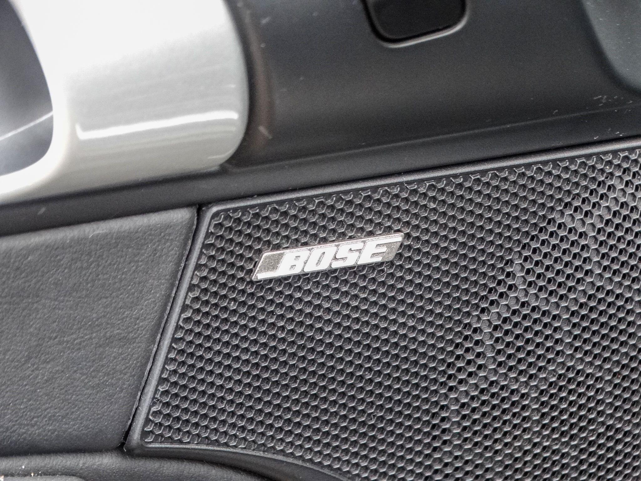Porsche 911 view 16