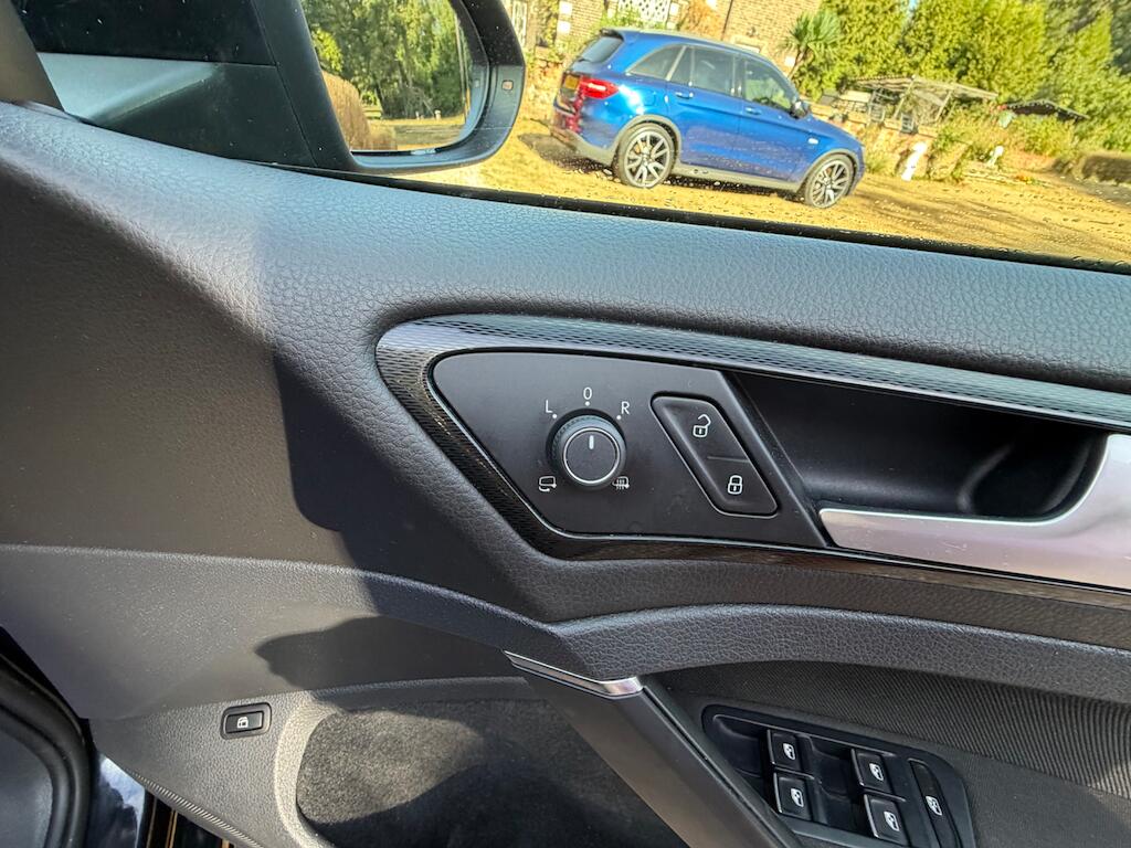 Volkswagen Golf view 28