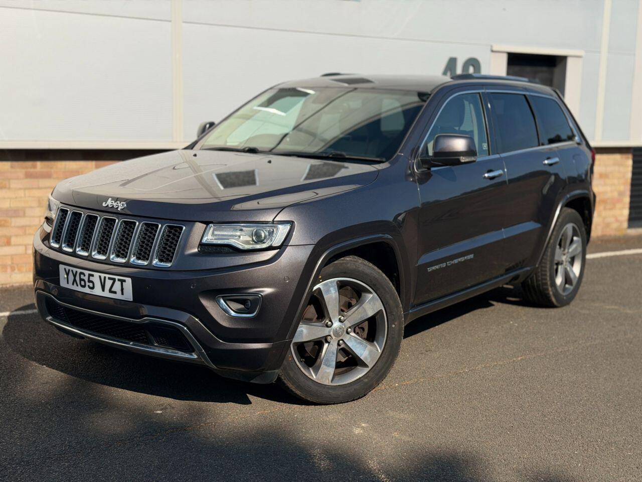 Jeep Grand Cherokee view 26