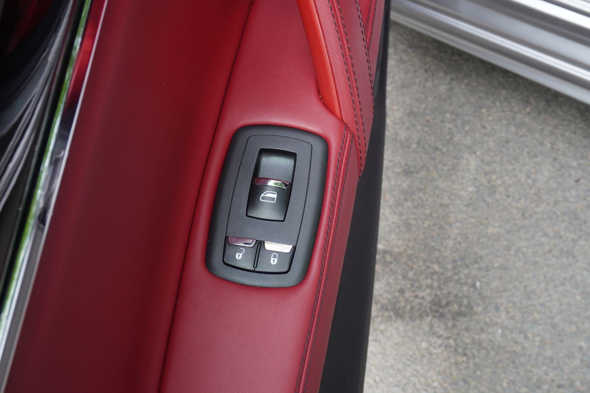 Maserati Quattroporte view 59