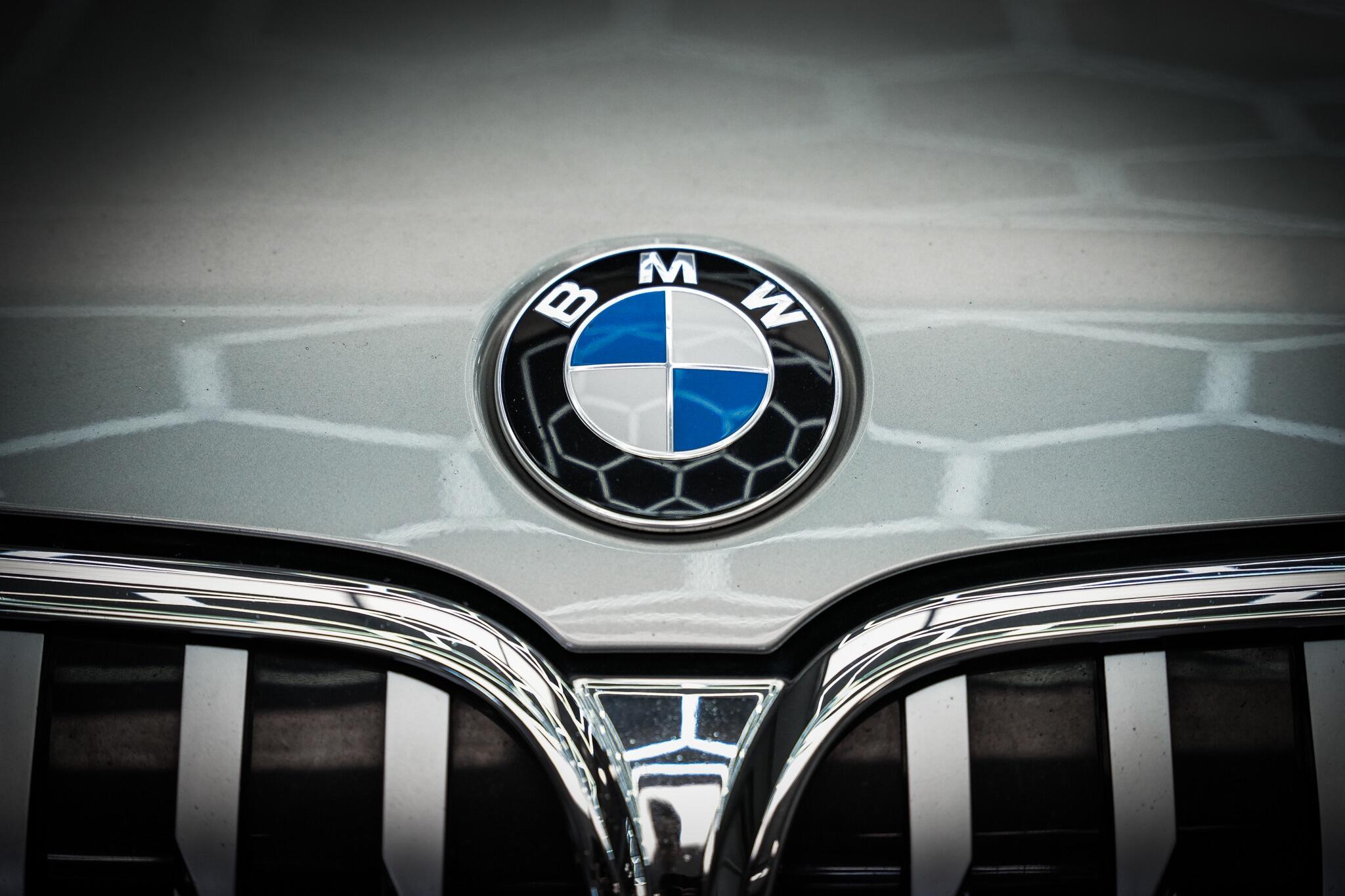 BMW 7 Series view 34