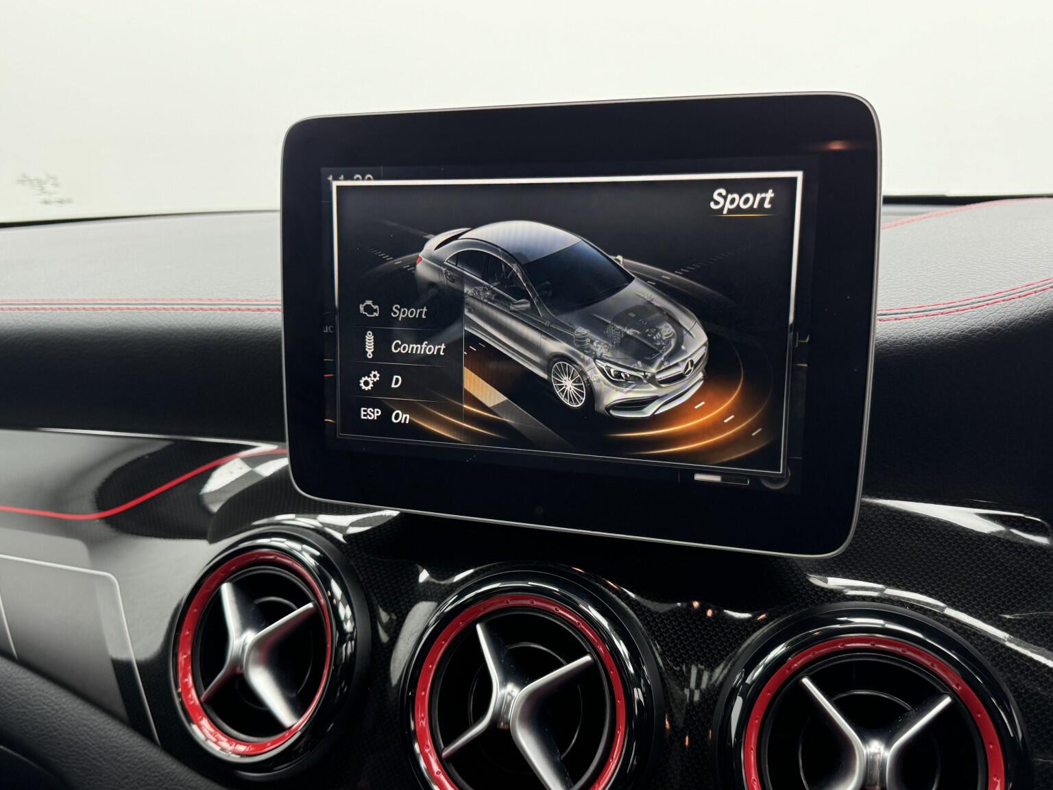 Mercedes-Benz Cla view 14