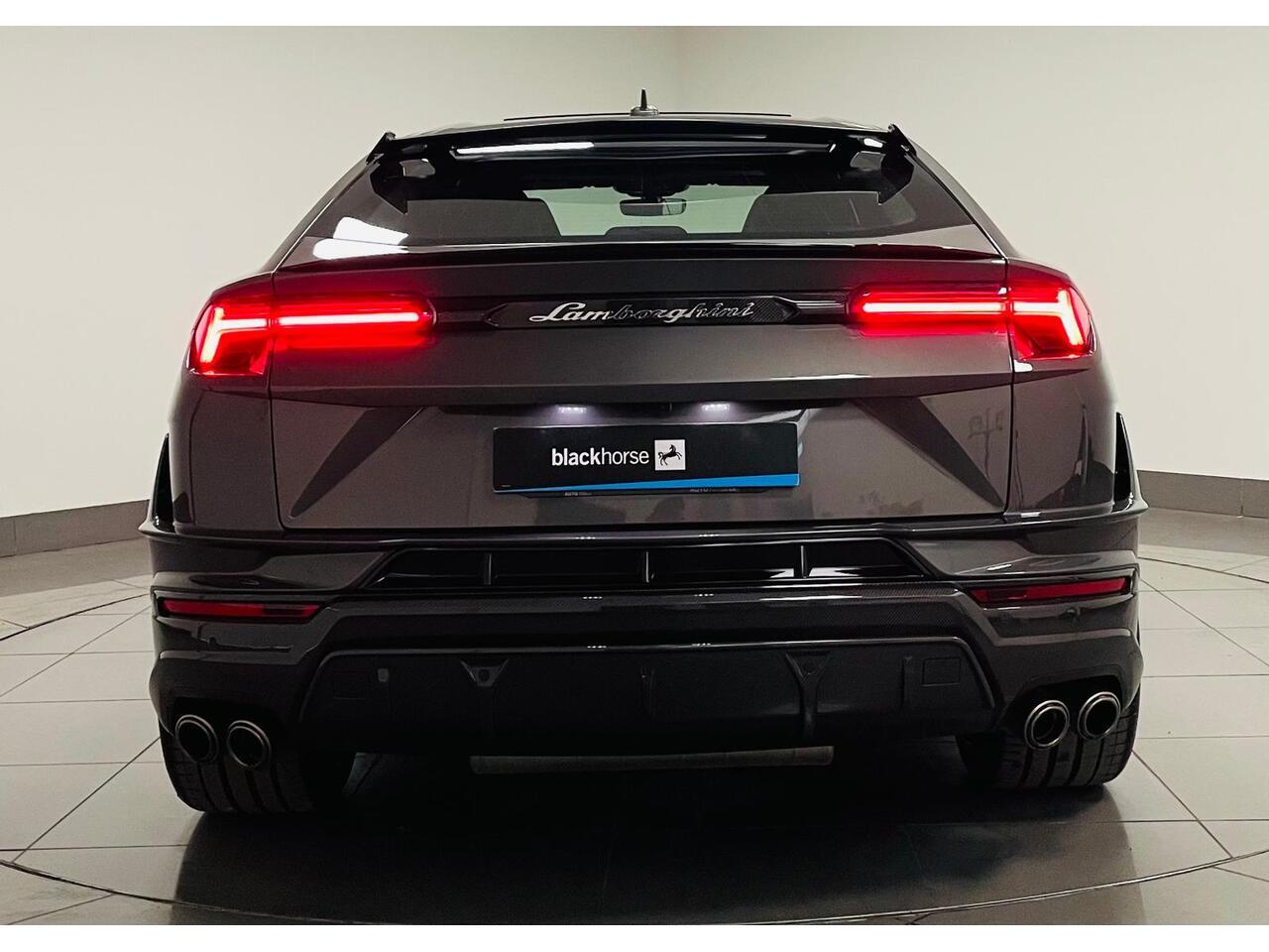Lamborghini Urus view 8