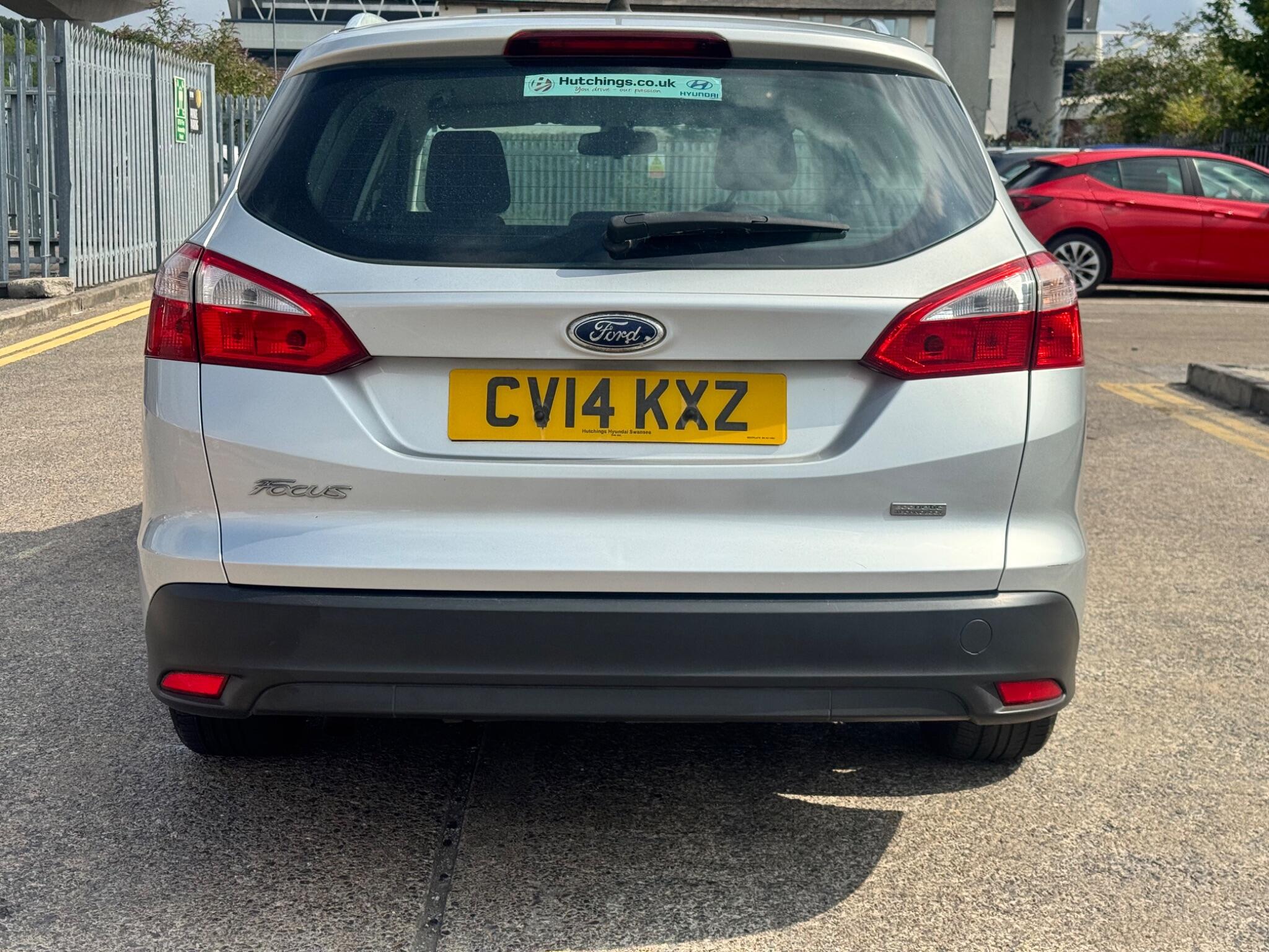 Ford Focus view 35