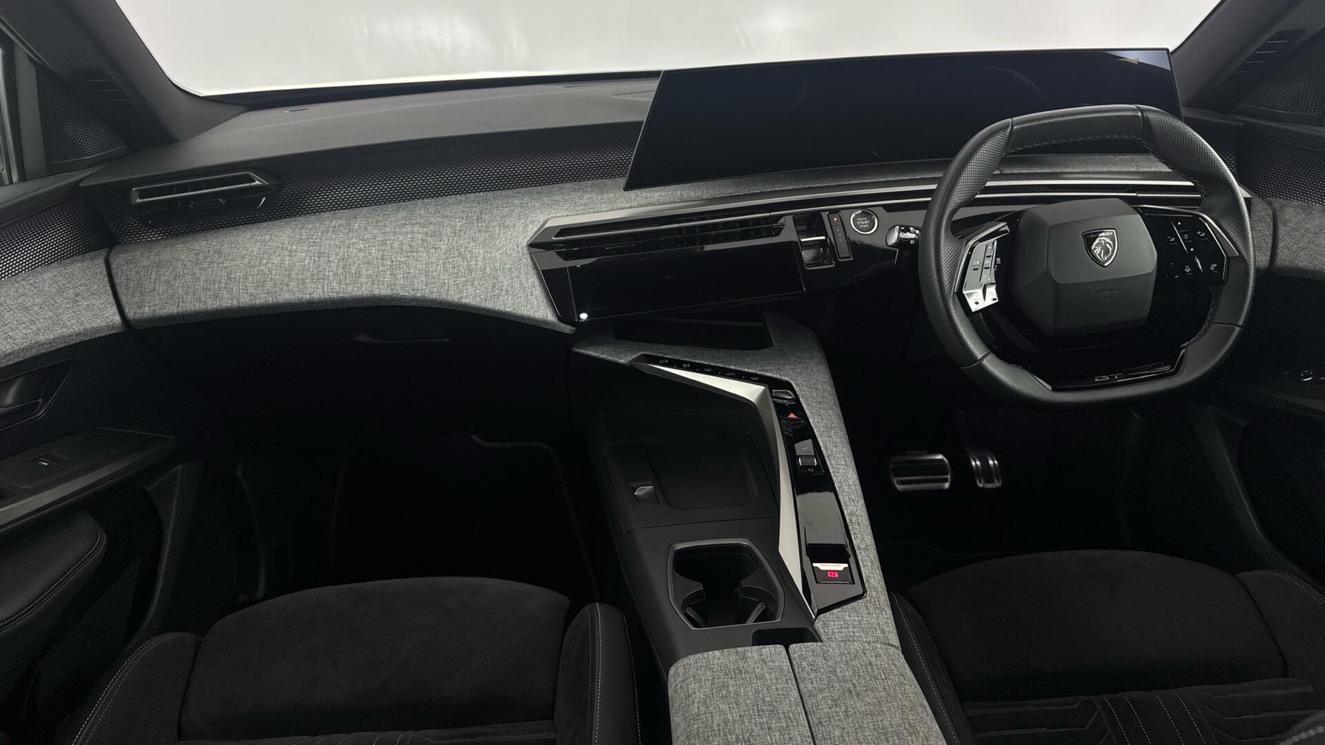 Peugeot 3008 view 11