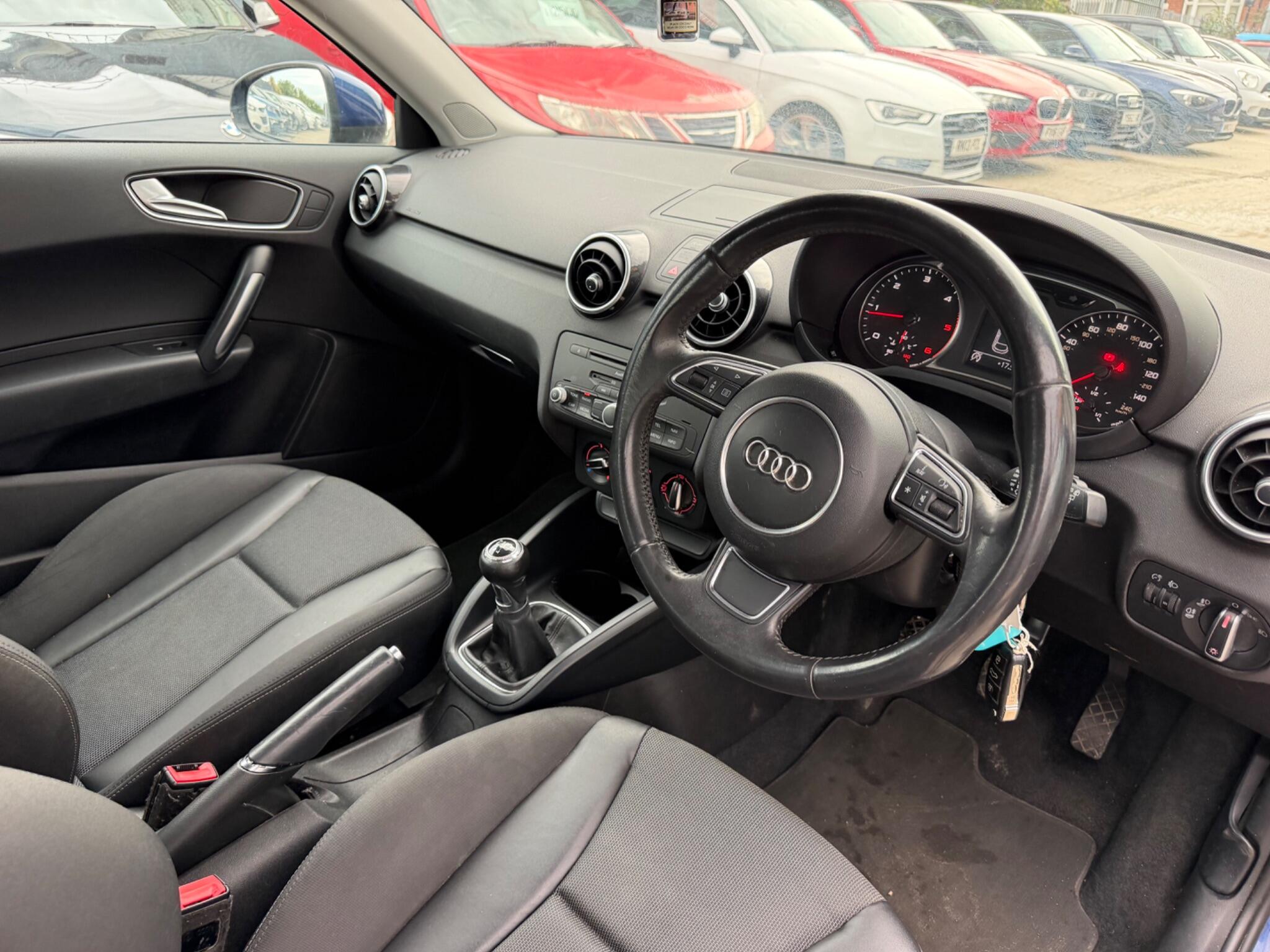 Audi A1 view 11