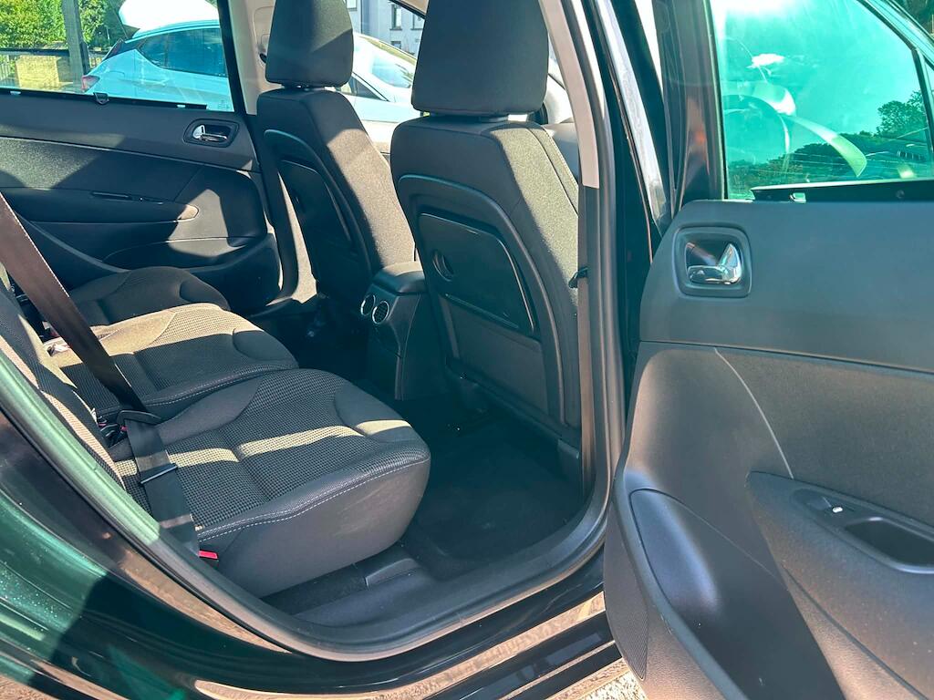 Peugeot 308 view 12