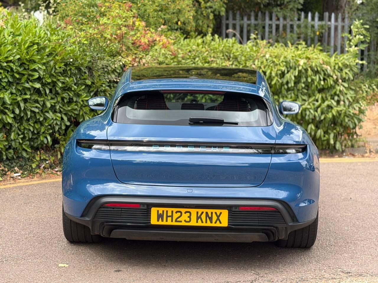 Porsche Taycan view 86
