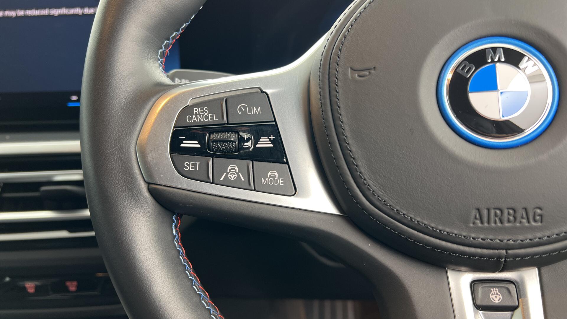 BMW I4 view 17
