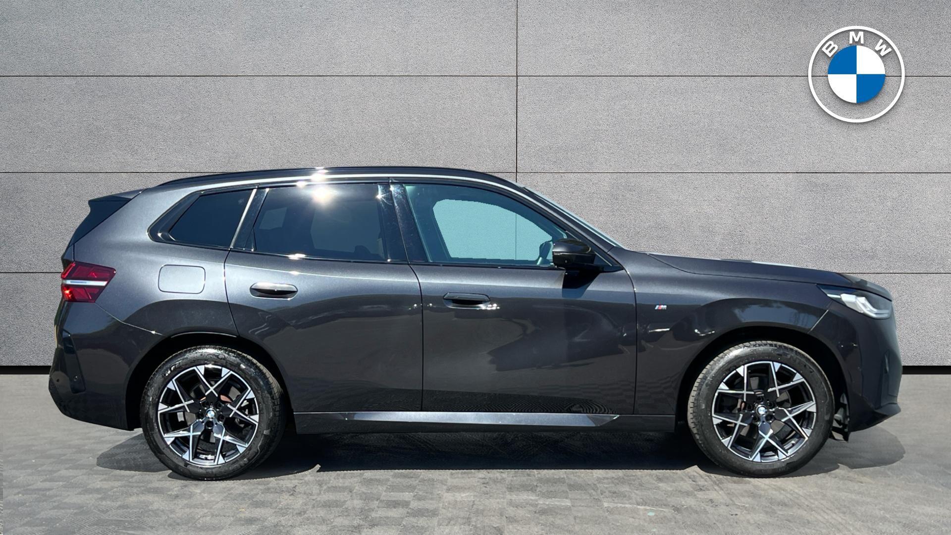 BMW X3 view 3