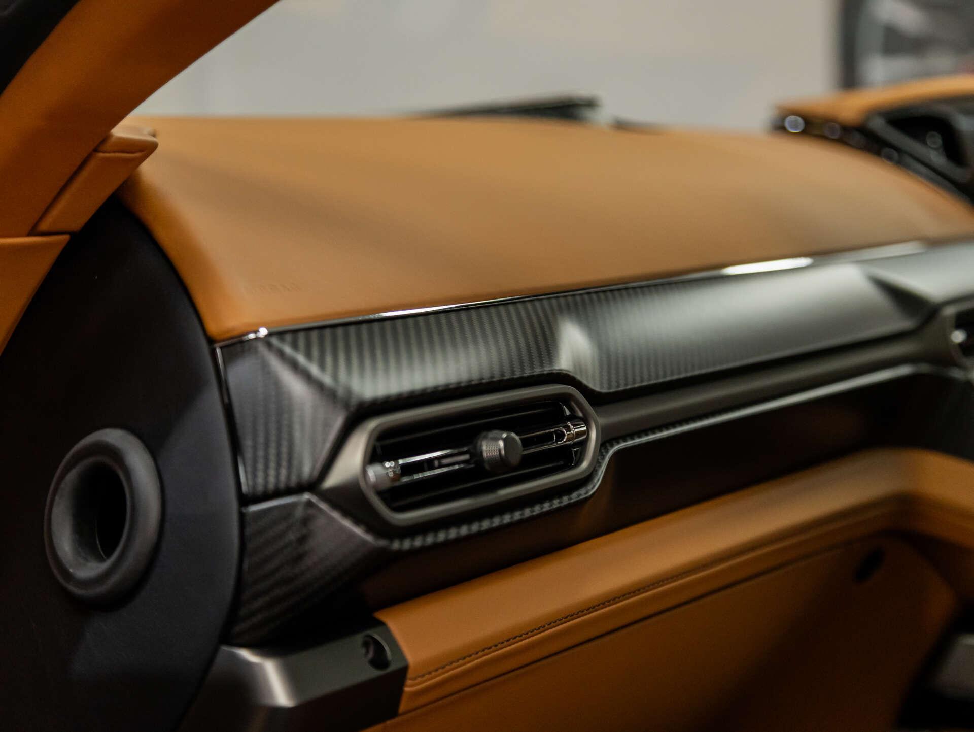 Aston Martin Vanquish view 71