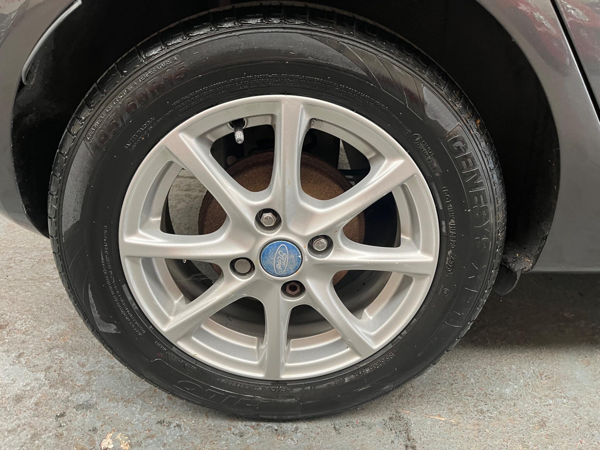 Ford Fiesta view 45