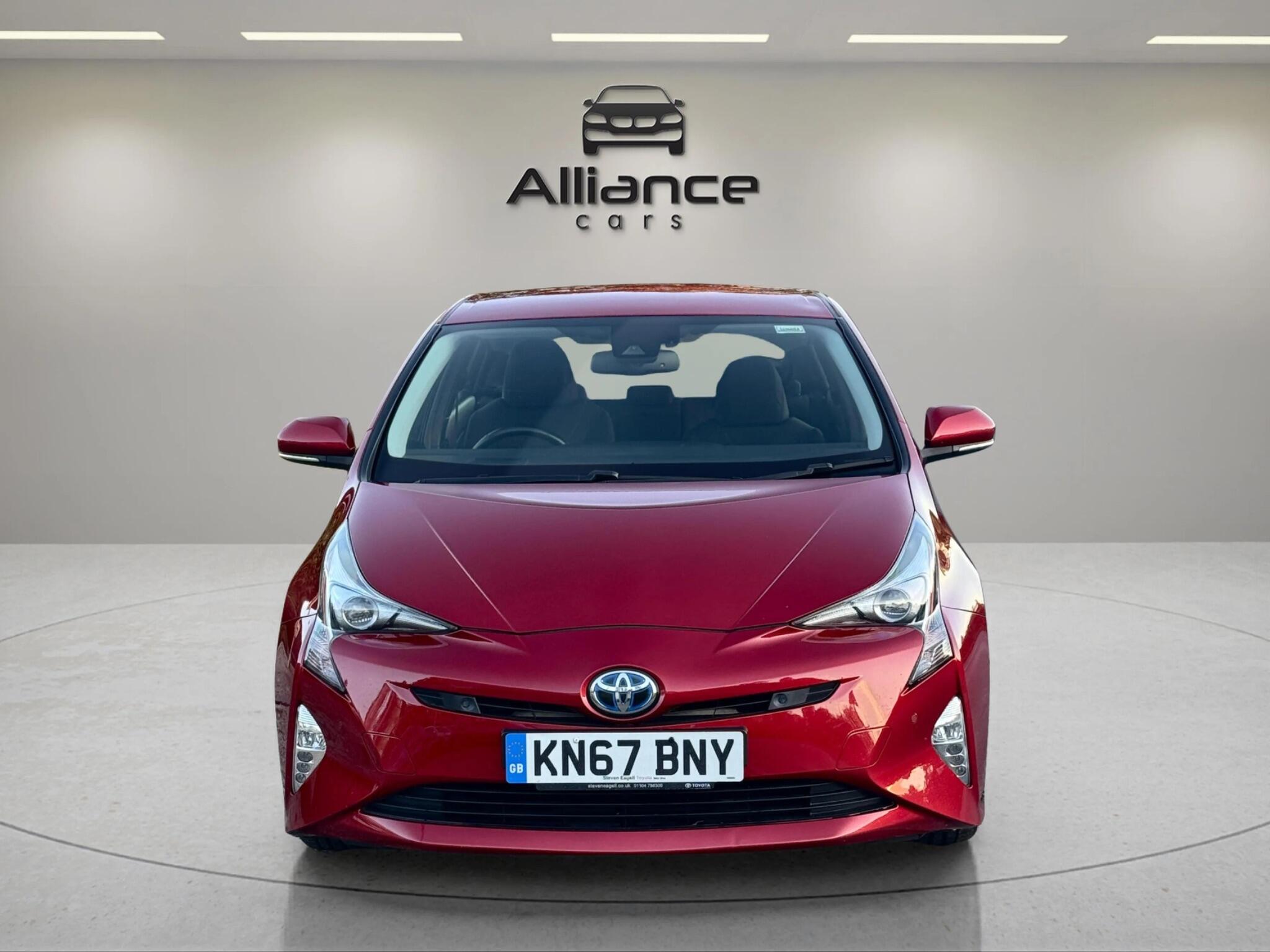 Toyota Prius view 11