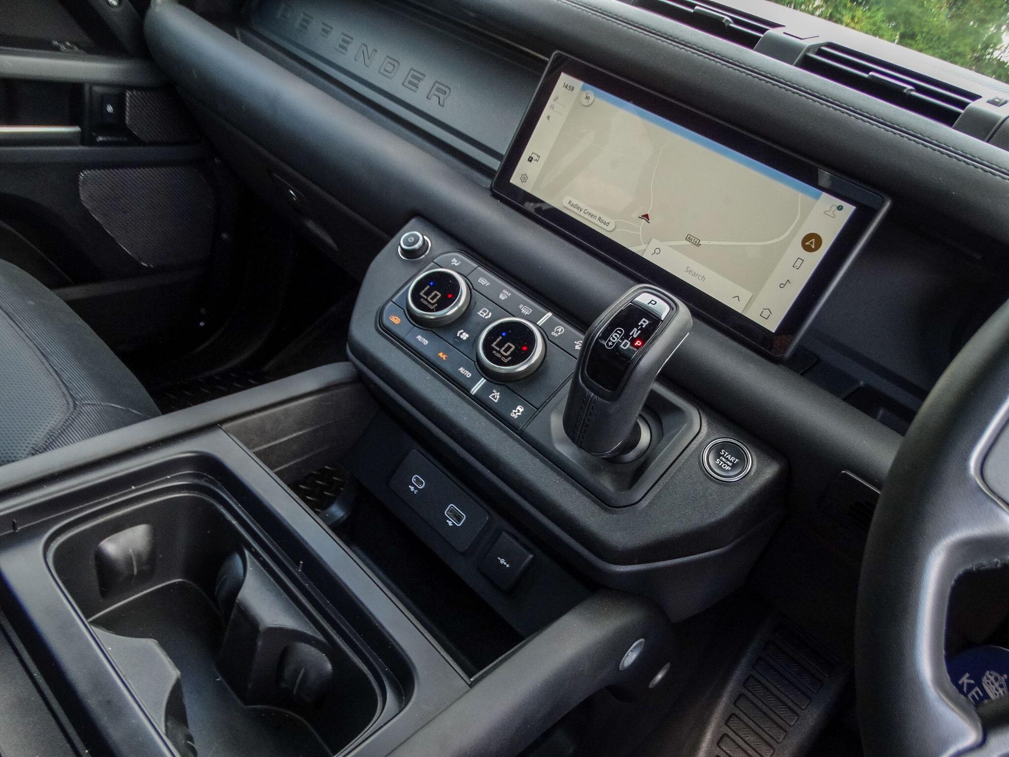 Land Rover Defender view 6