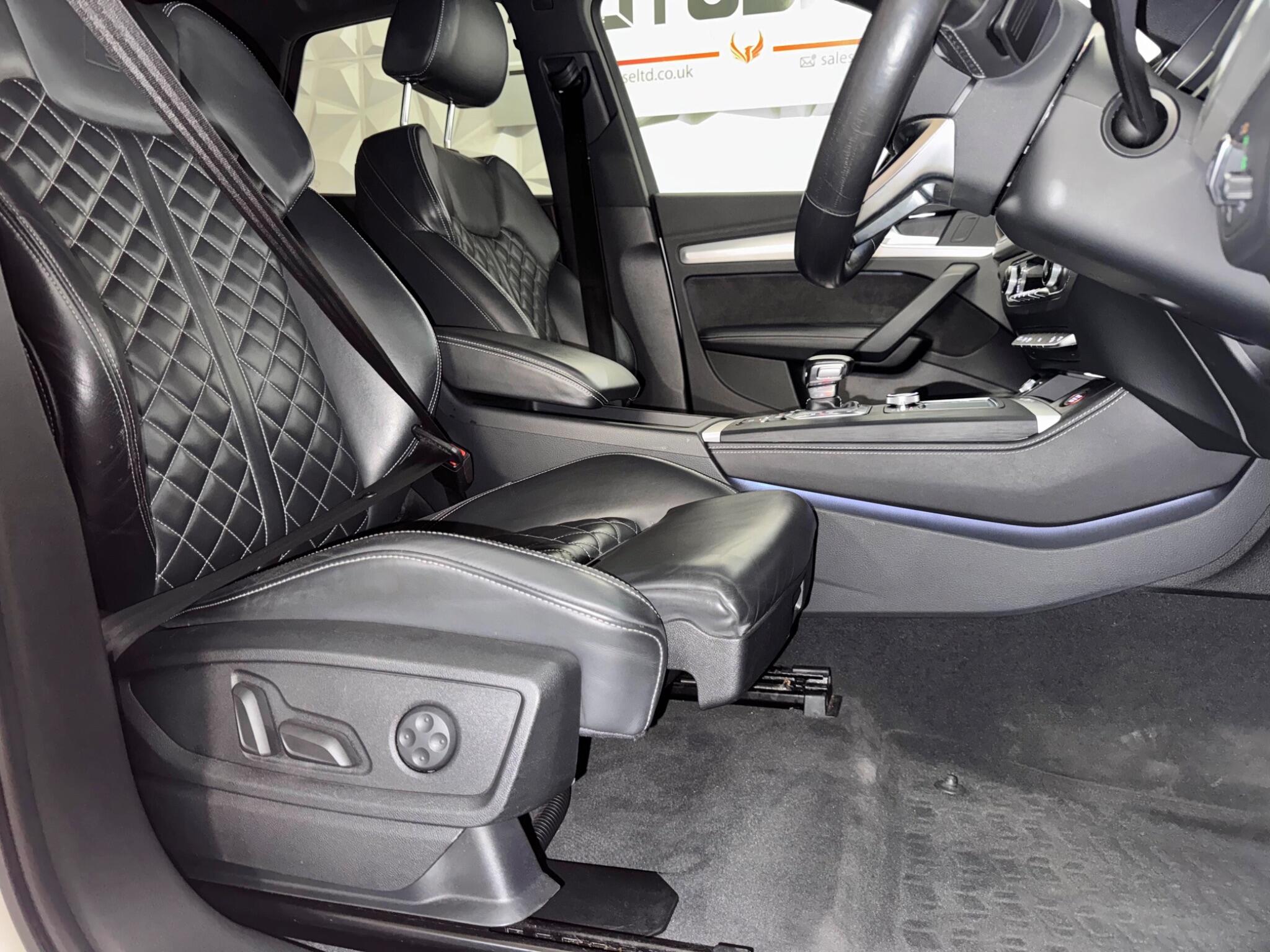 Audi SQ5 view 15