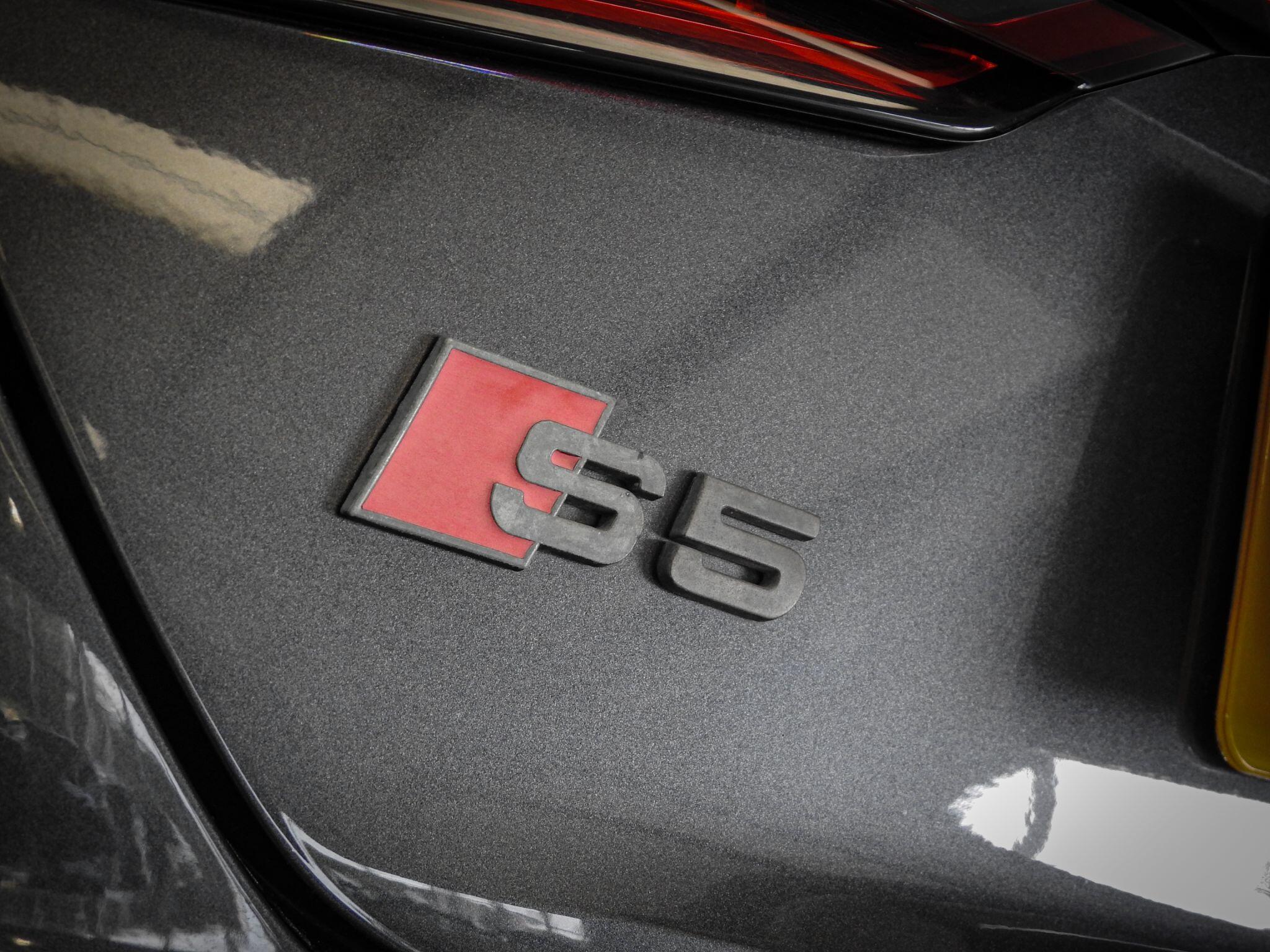 Audi S5 view 16